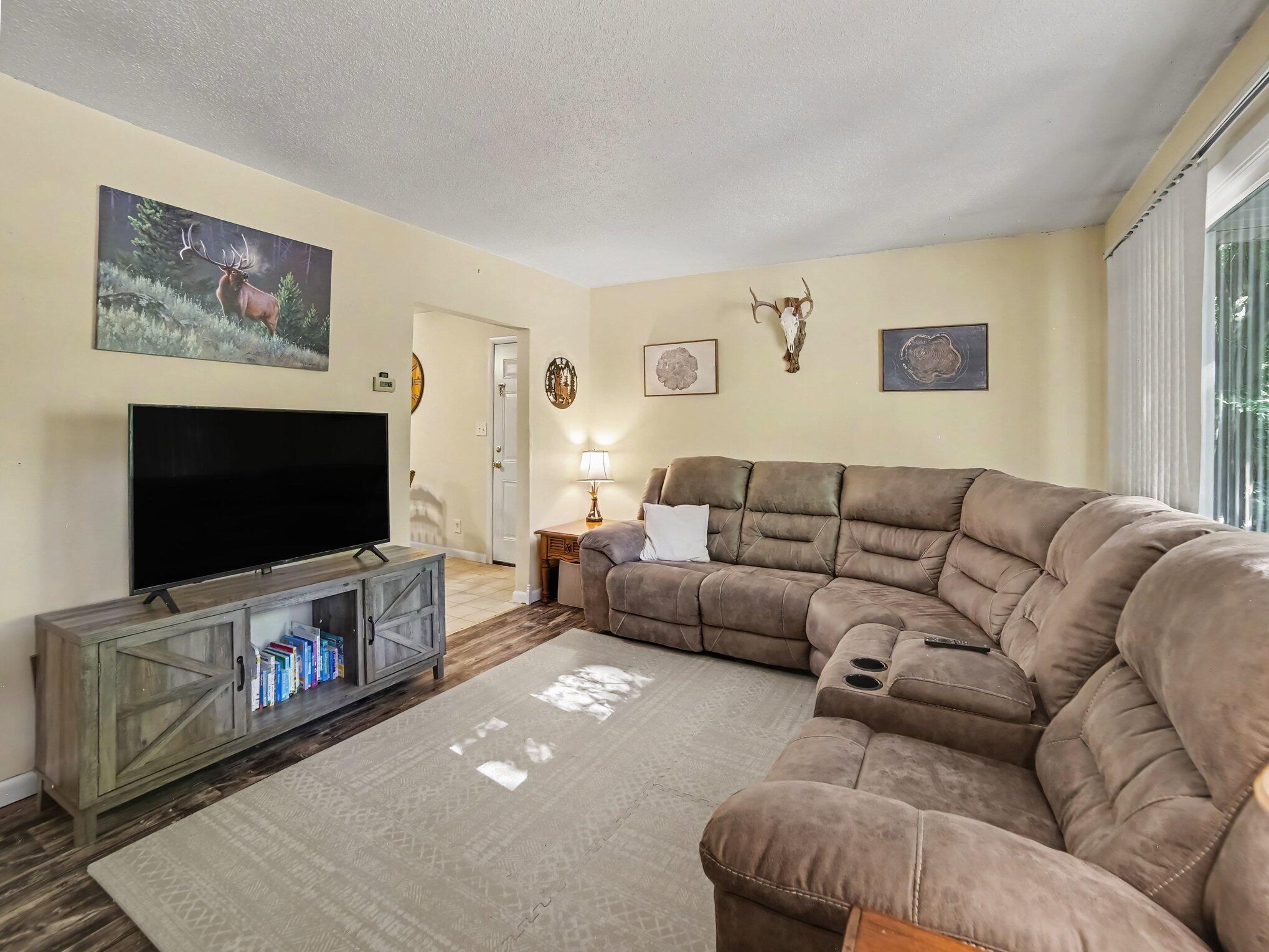 3615 N Lincoln Road Ludington MI 49431