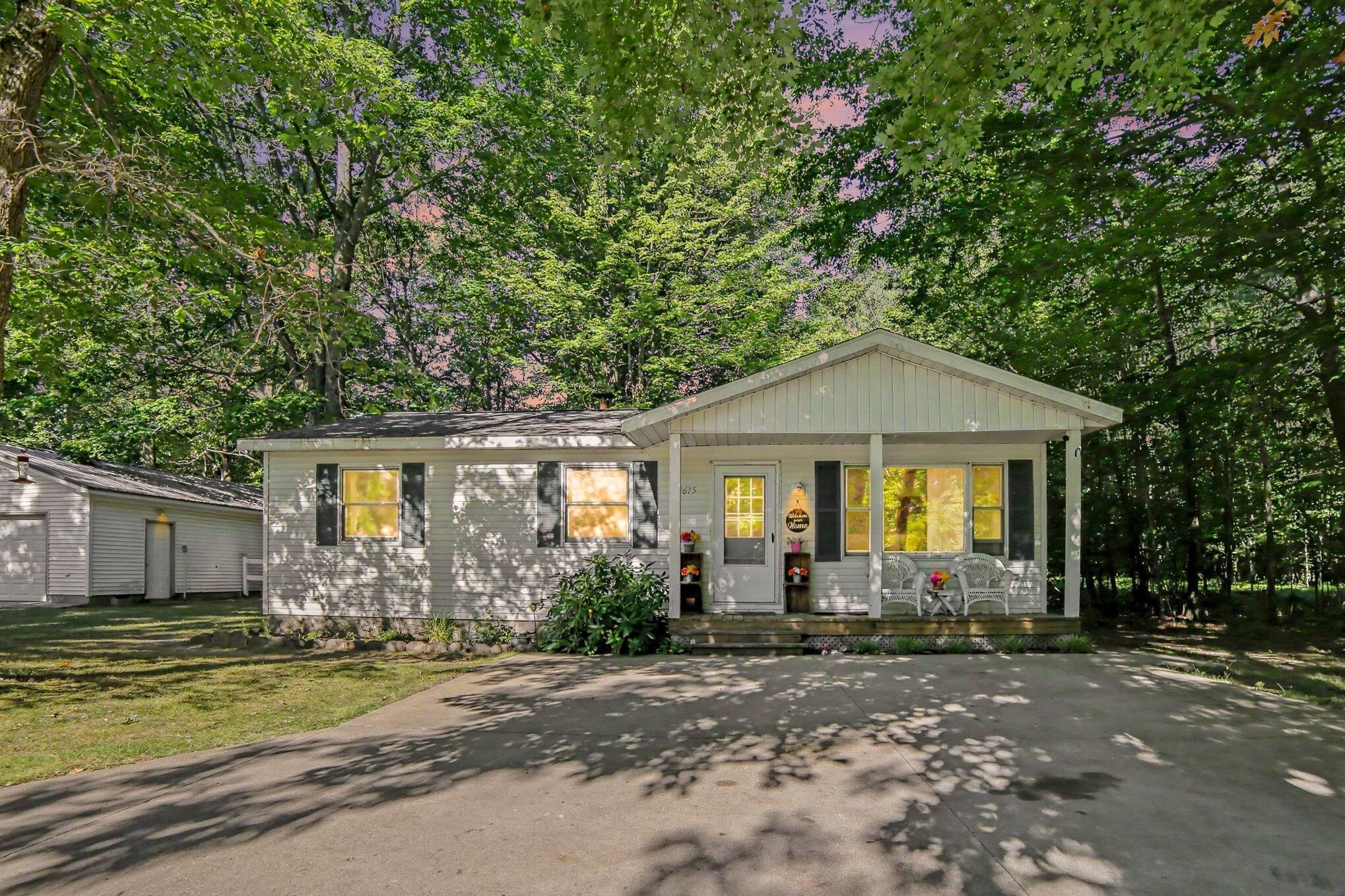 3615 N Lincoln Road Ludington MI 49431