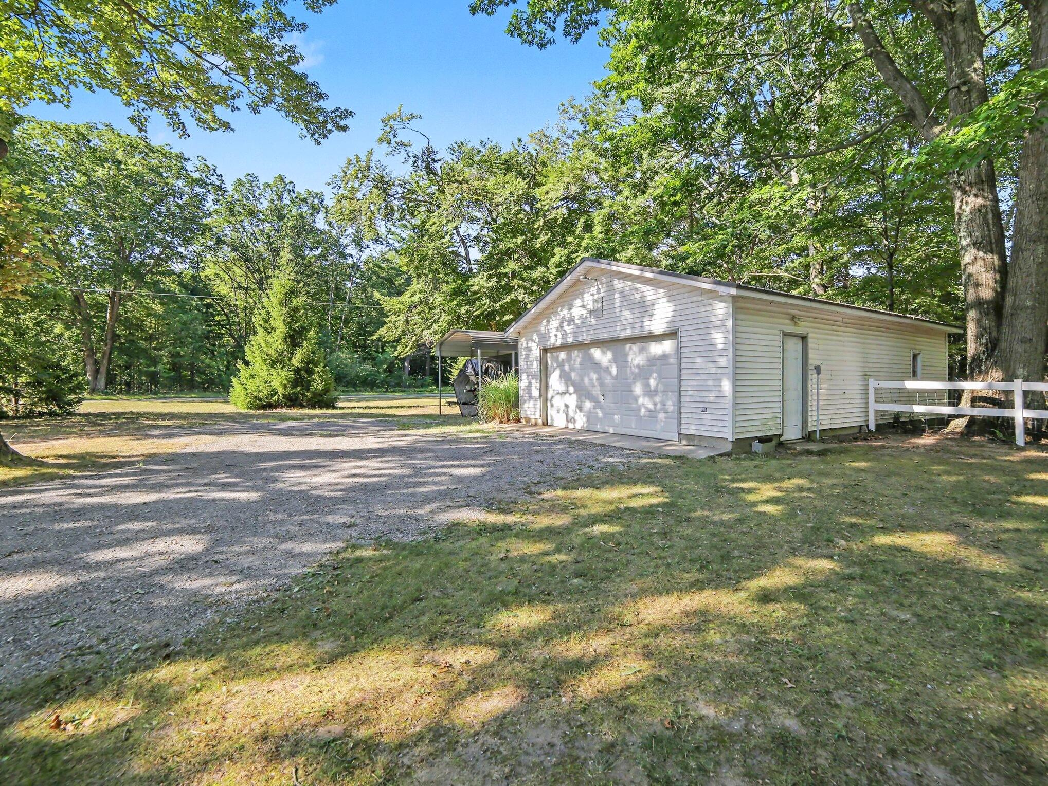 3615 N Lincoln Road Ludington MI 49431