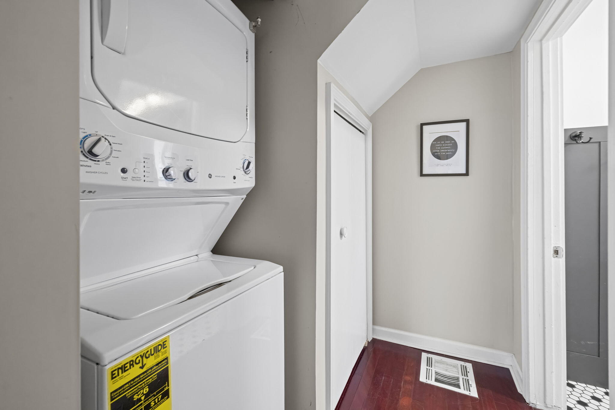 607 Sherwood Avenue Three Oaks MI 49128