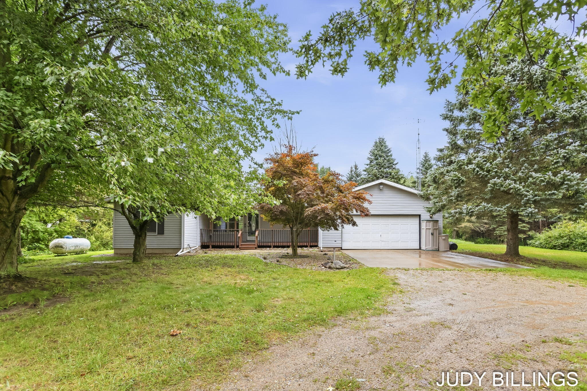 6675 120th Avenue Fennville MI 49408