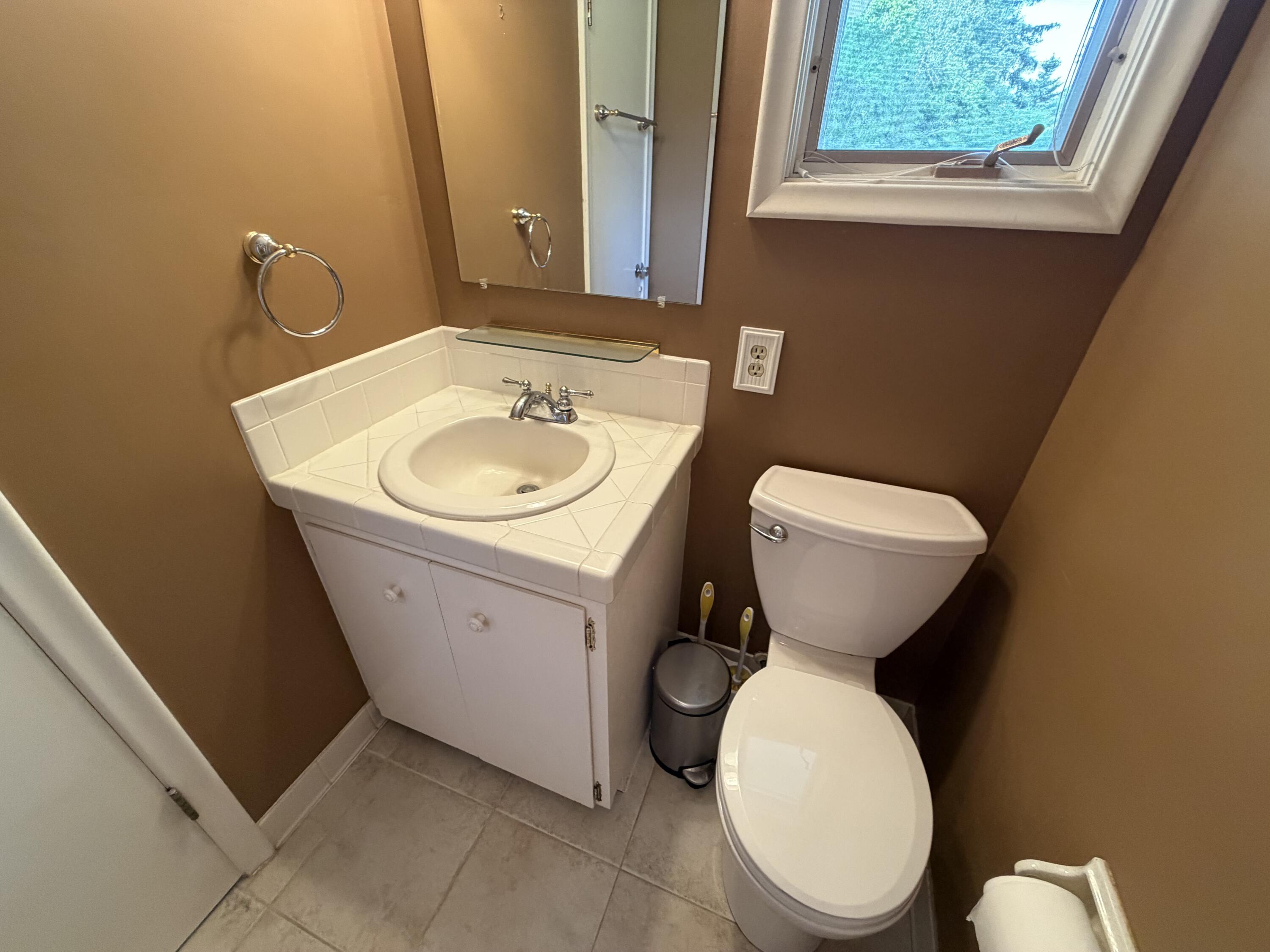 1935 Skyler Drive Kalamazoo MI 49008