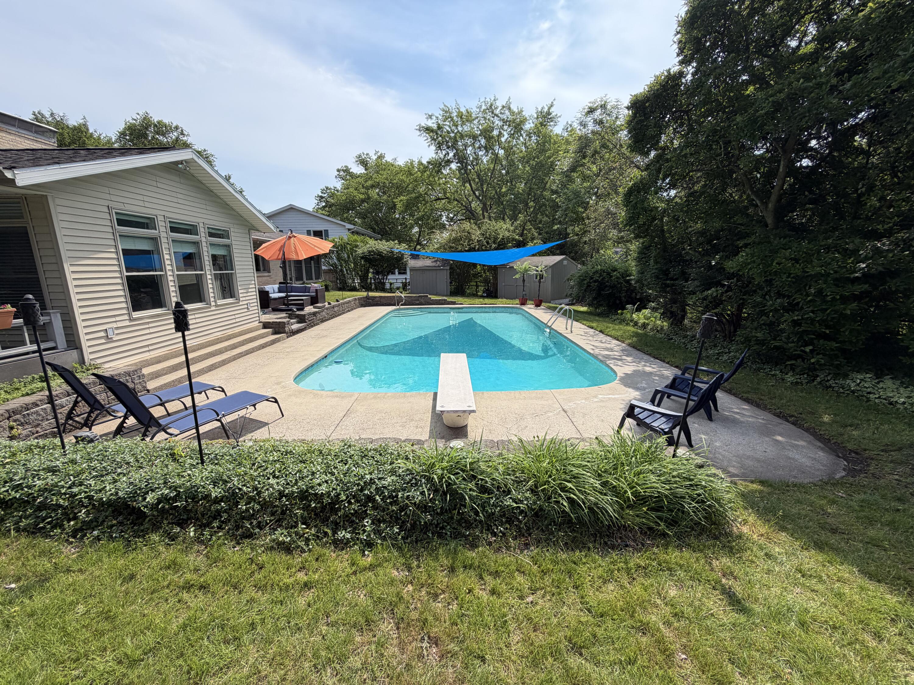 1935 Skyler Drive Kalamazoo MI 49008