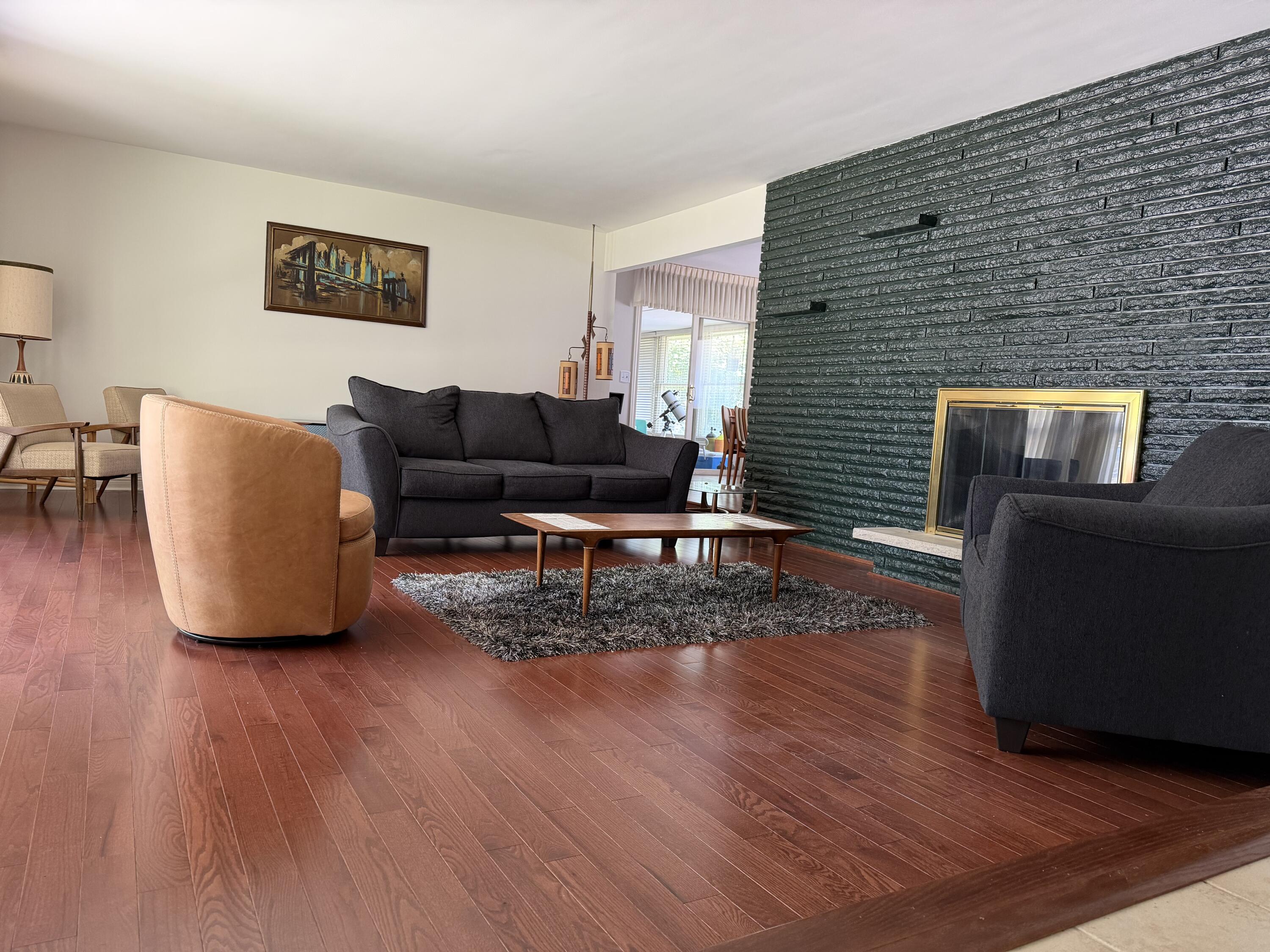 1935 Skyler Drive Kalamazoo MI 49008