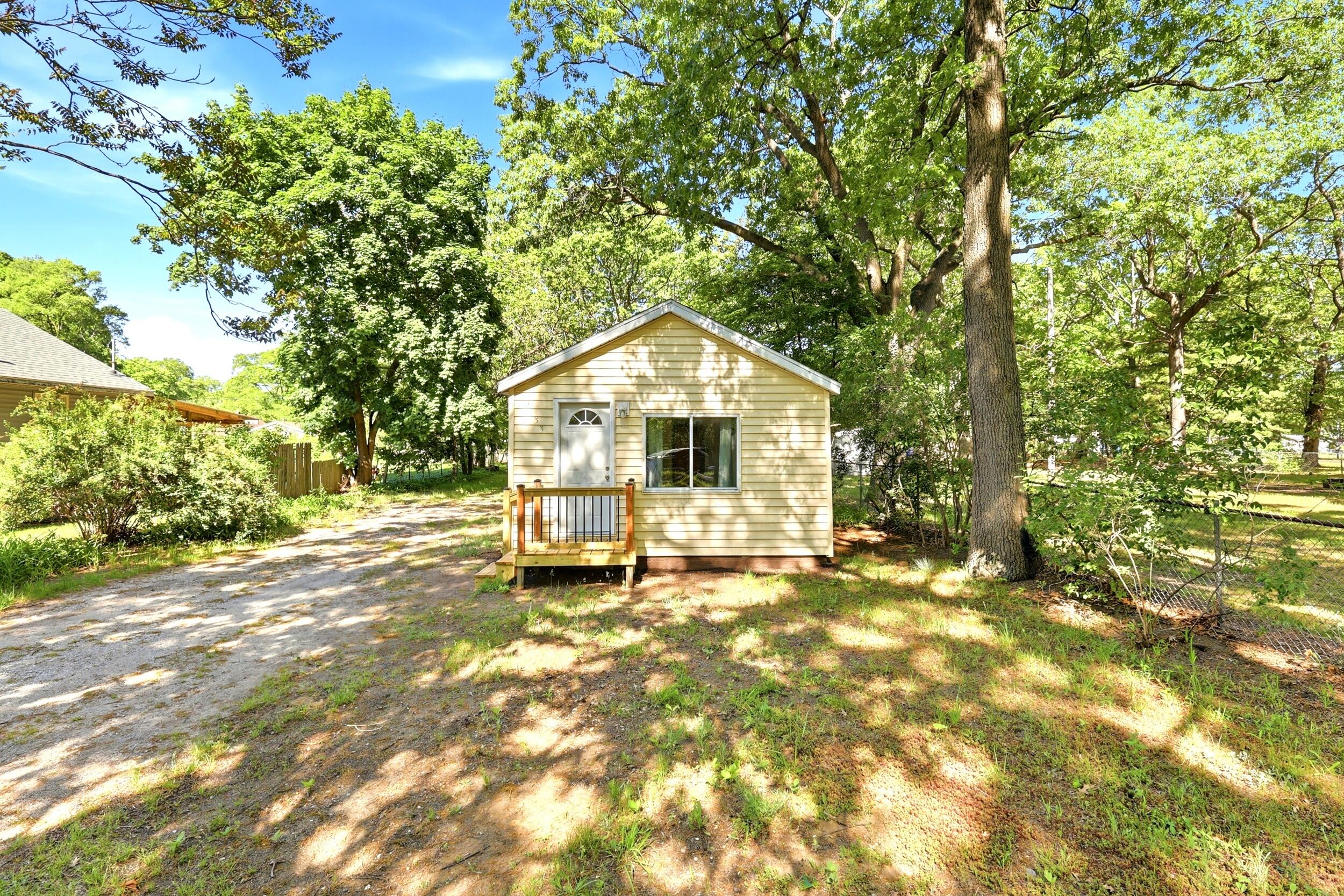 2933 Valk Street Muskegon MI 49444