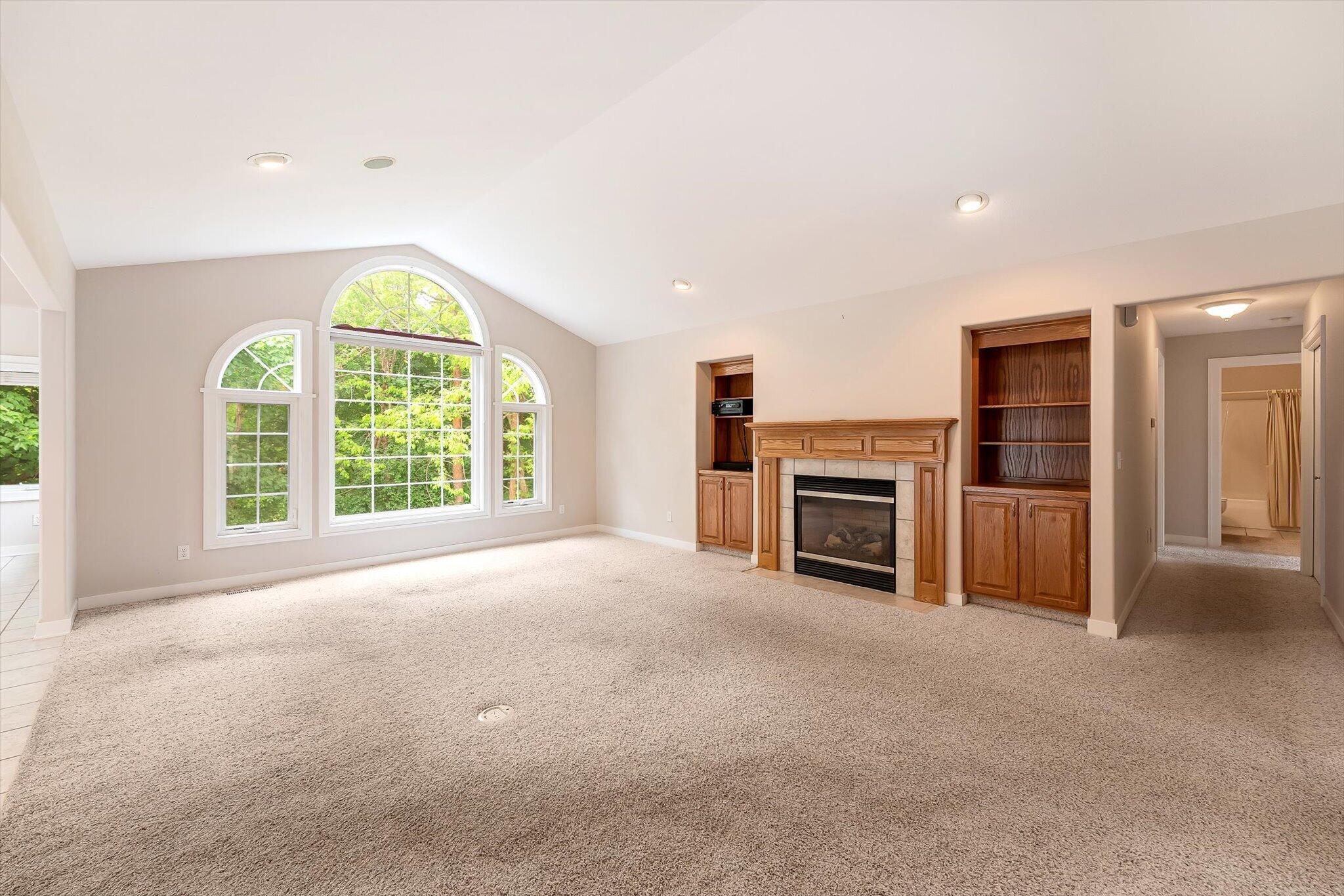 2510 Thoreau Court NE Grand Rapids MI 49525