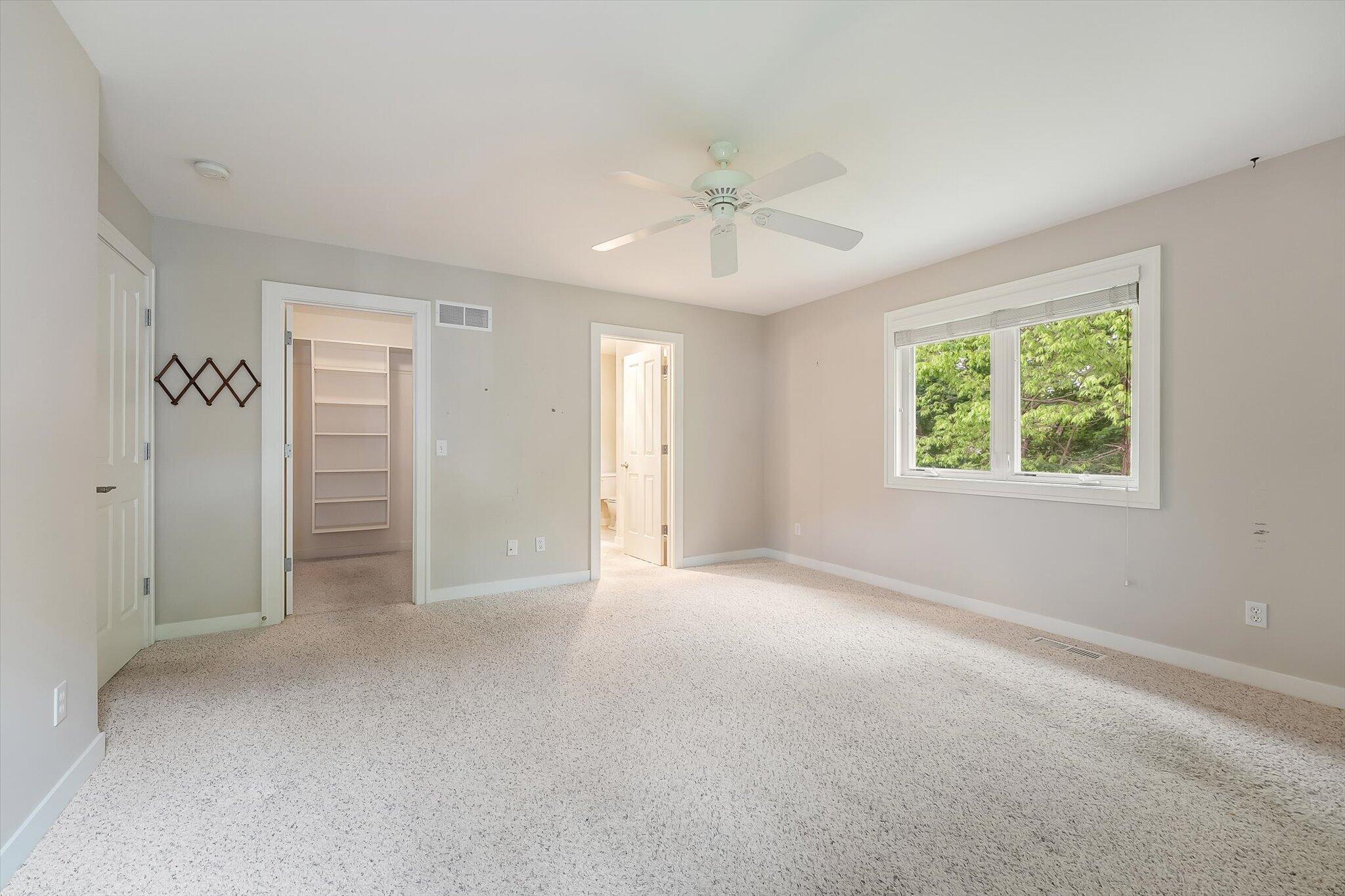 2510 Thoreau Court NE Grand Rapids MI 49525