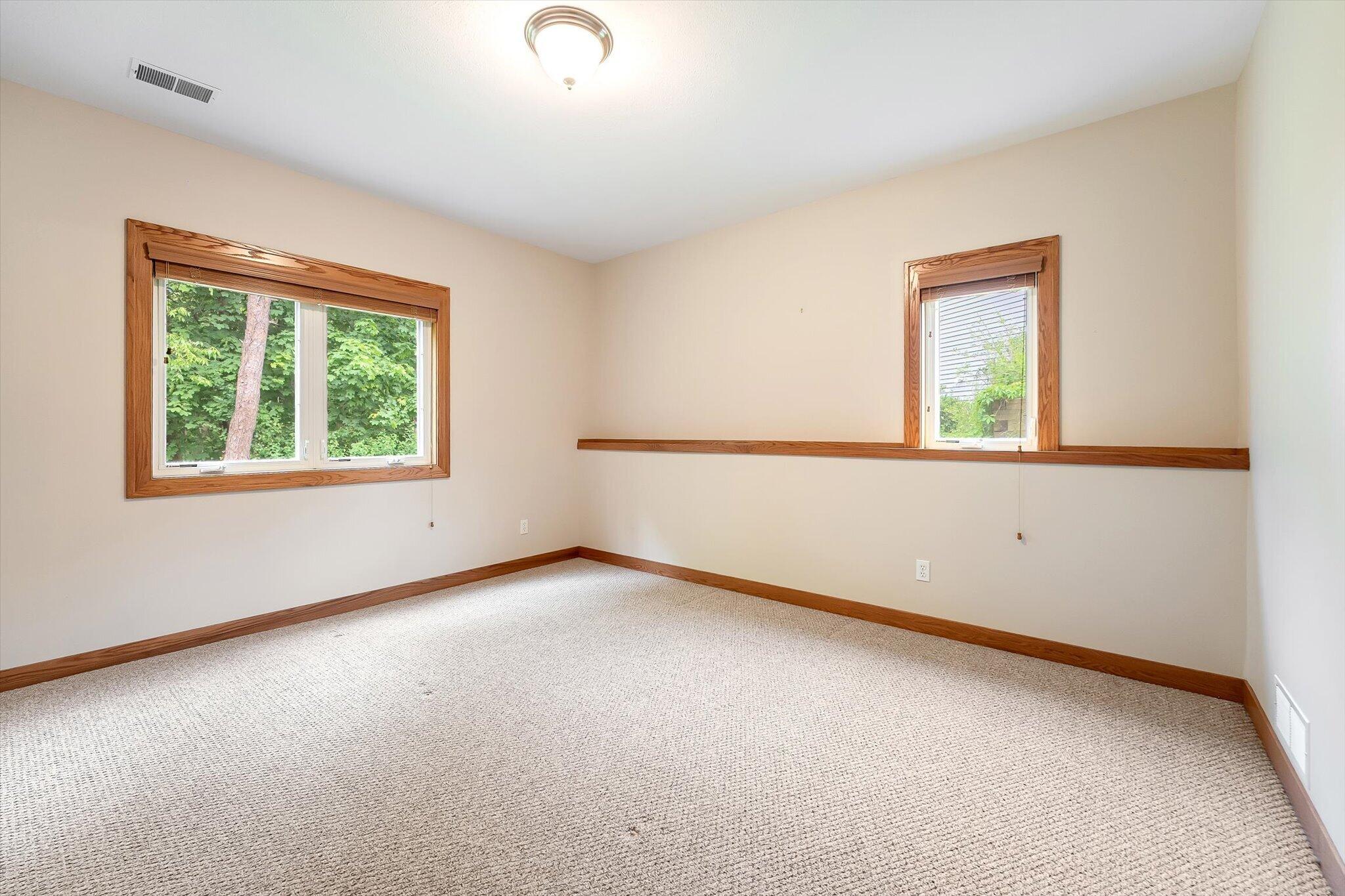 2510 Thoreau Court NE Grand Rapids MI 49525