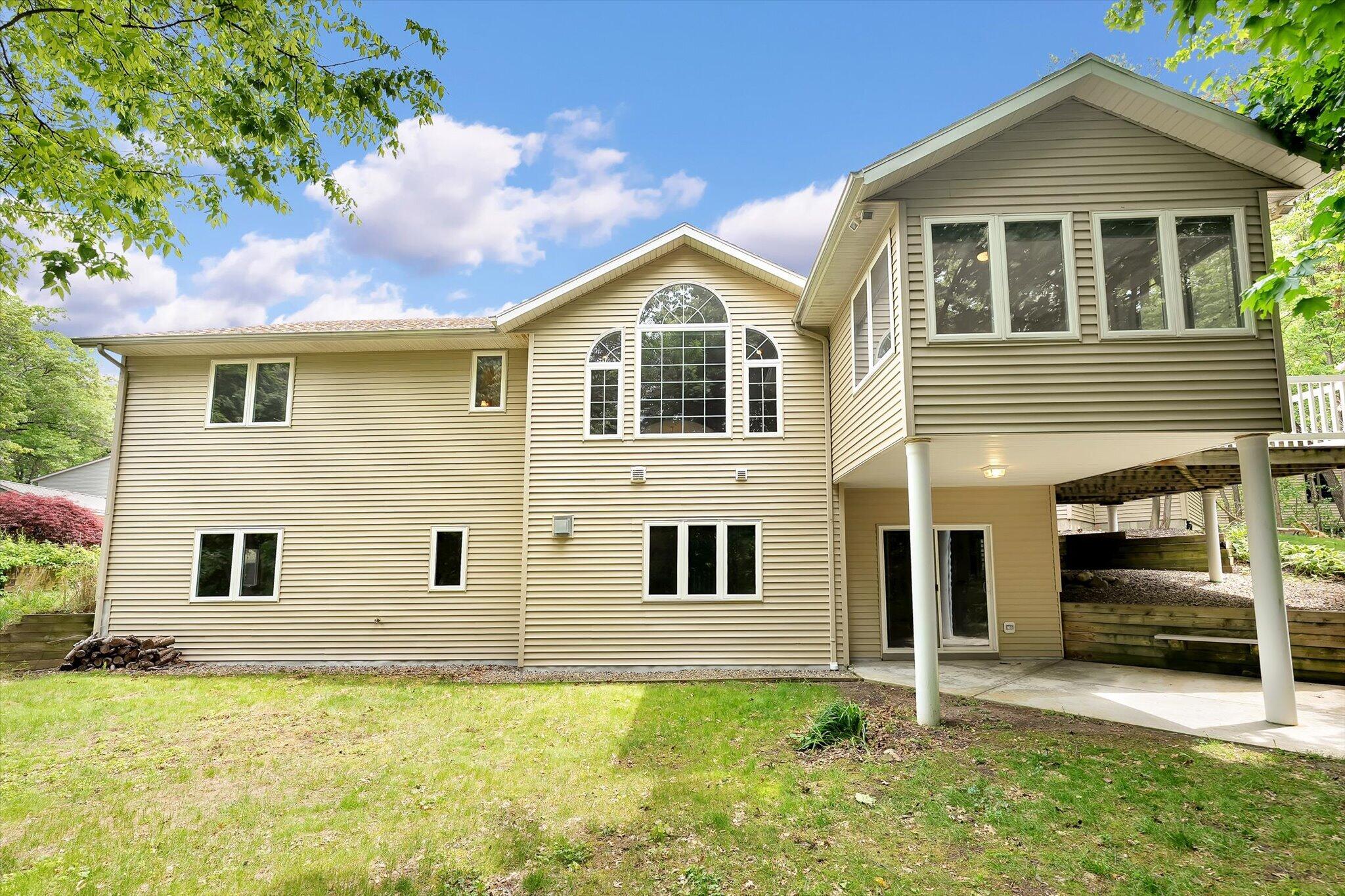 2510 Thoreau Court NE Grand Rapids MI 49525