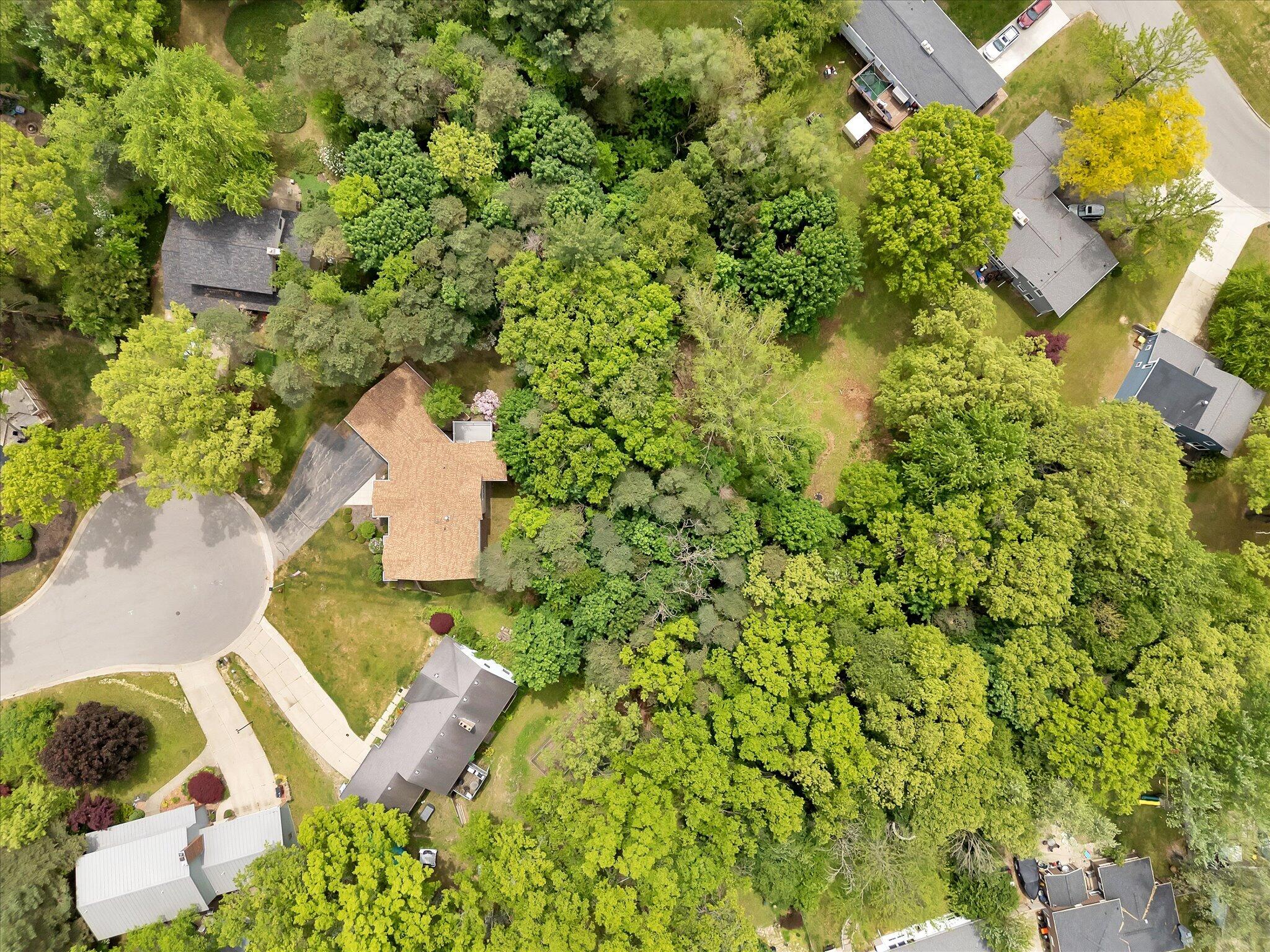 2510 Thoreau Court NE Grand Rapids MI 49525