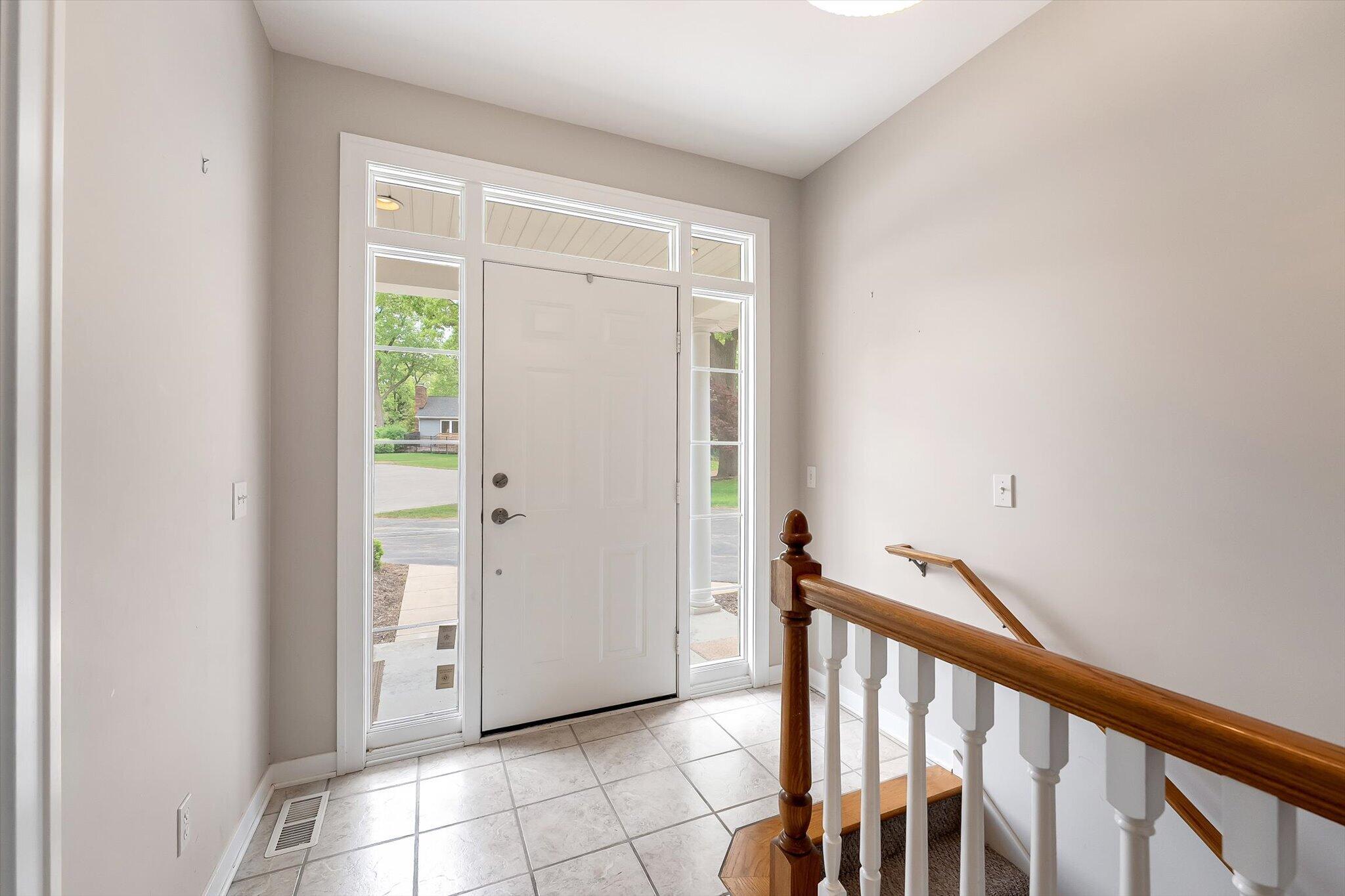 2510 Thoreau Court NE Grand Rapids MI 49525