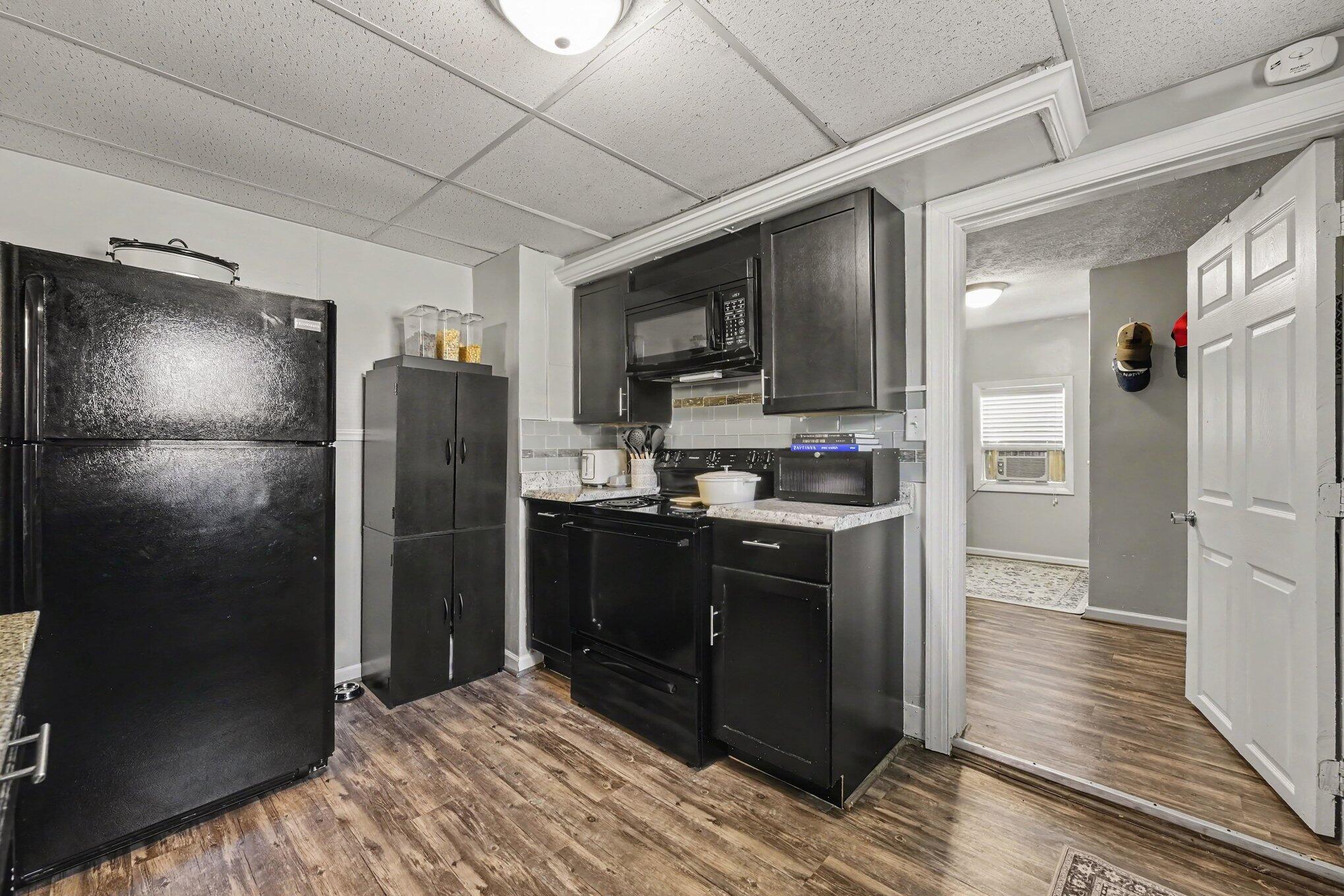 1261 Van Portfliet Drive NW Grand Rapids MI 49534