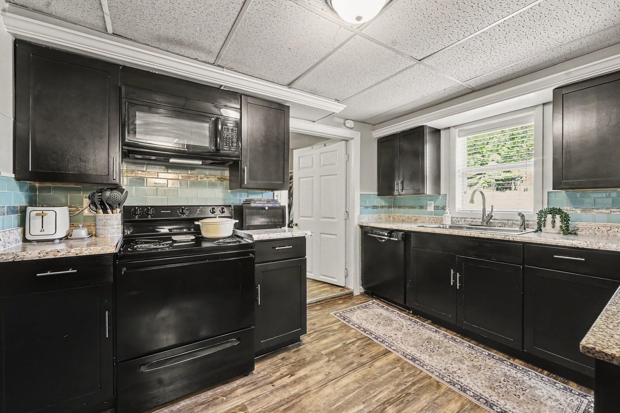 1261 Van Portfliet Drive NW Grand Rapids MI 49534