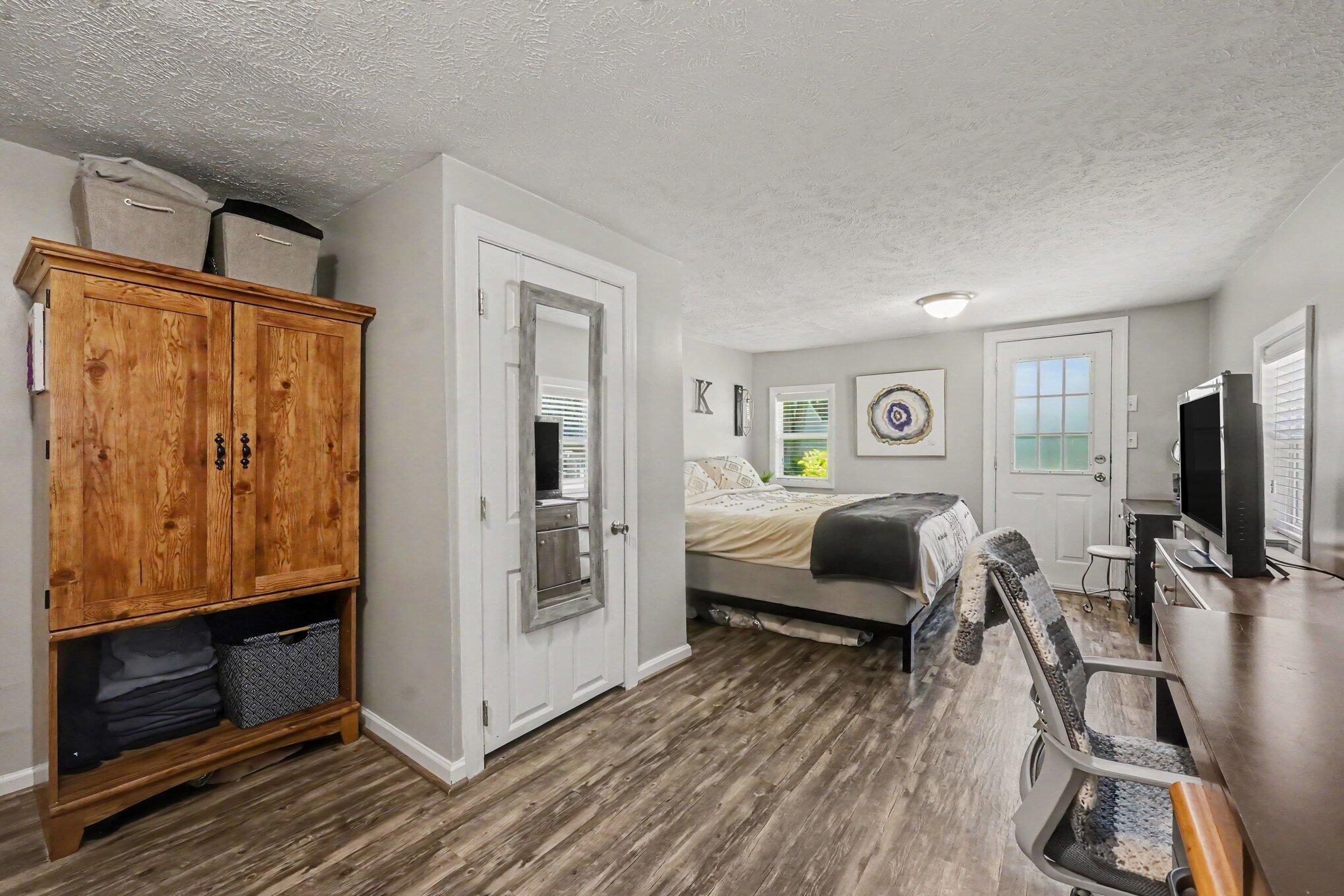 1261 Van Portfliet Drive NW Grand Rapids MI 49534