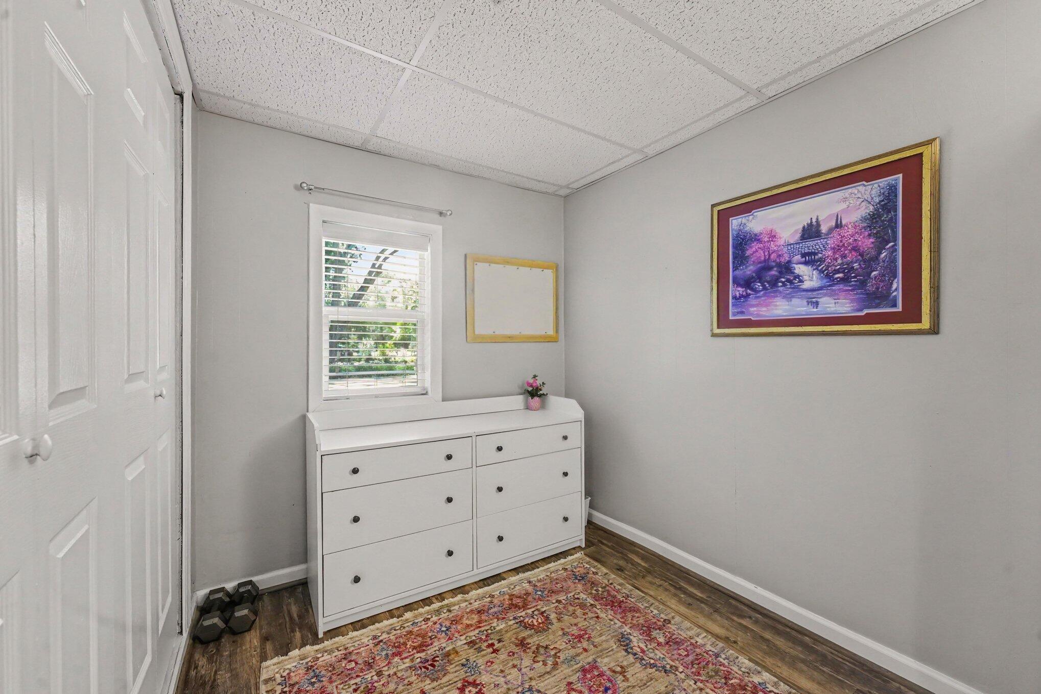 1261 Van Portfliet Drive NW Grand Rapids MI 49534