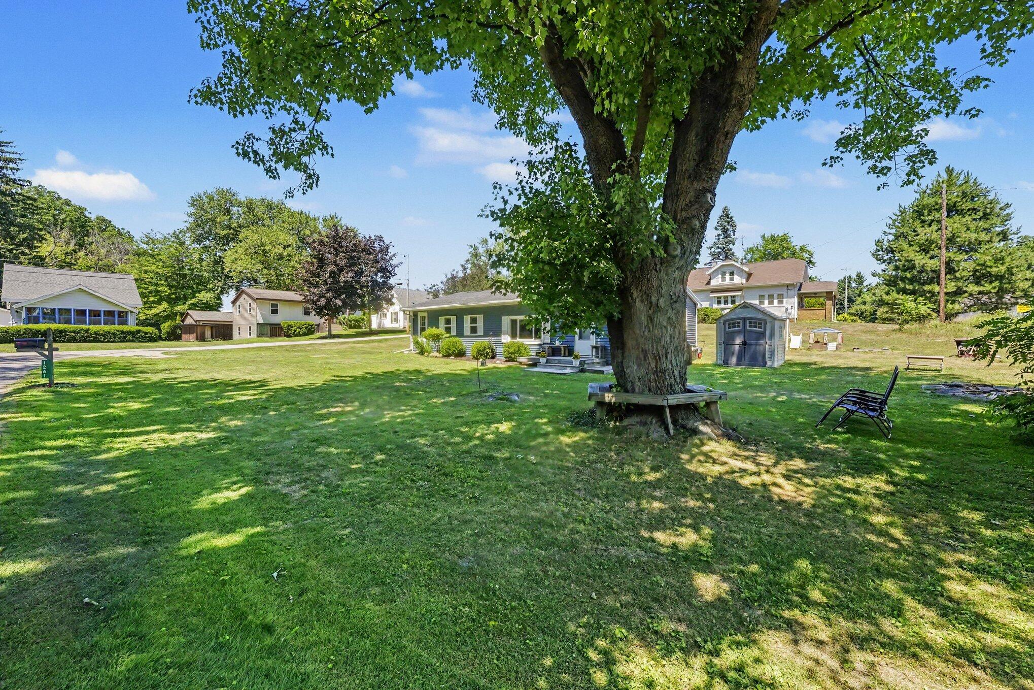 1261 Van Portfliet Drive NW Grand Rapids MI 49534