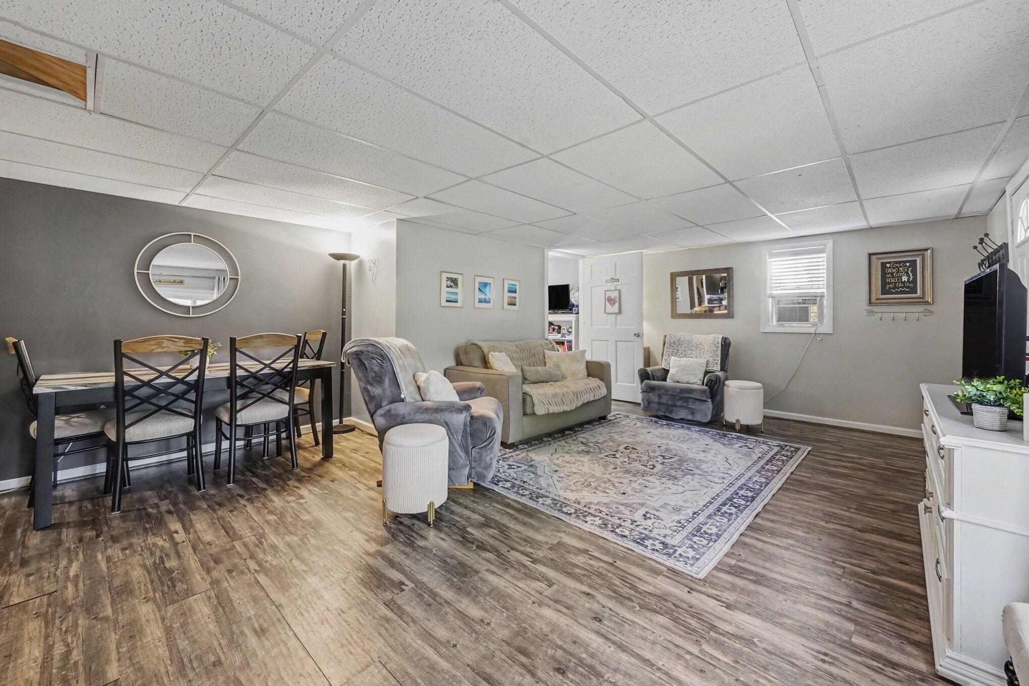 1261 Van Portfliet Drive NW Grand Rapids MI 49534