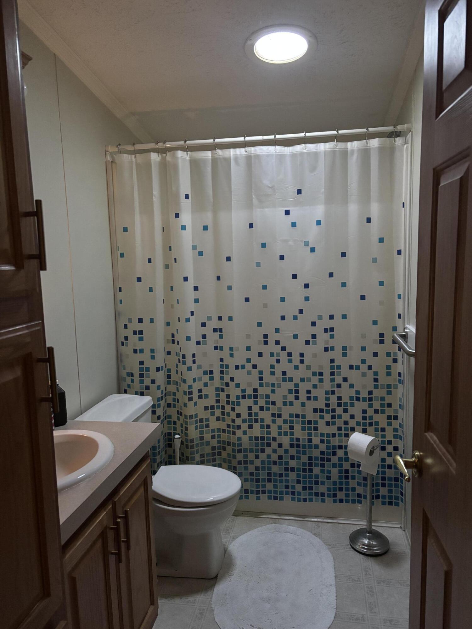 6858 Maple Lane Fennville MI 49408