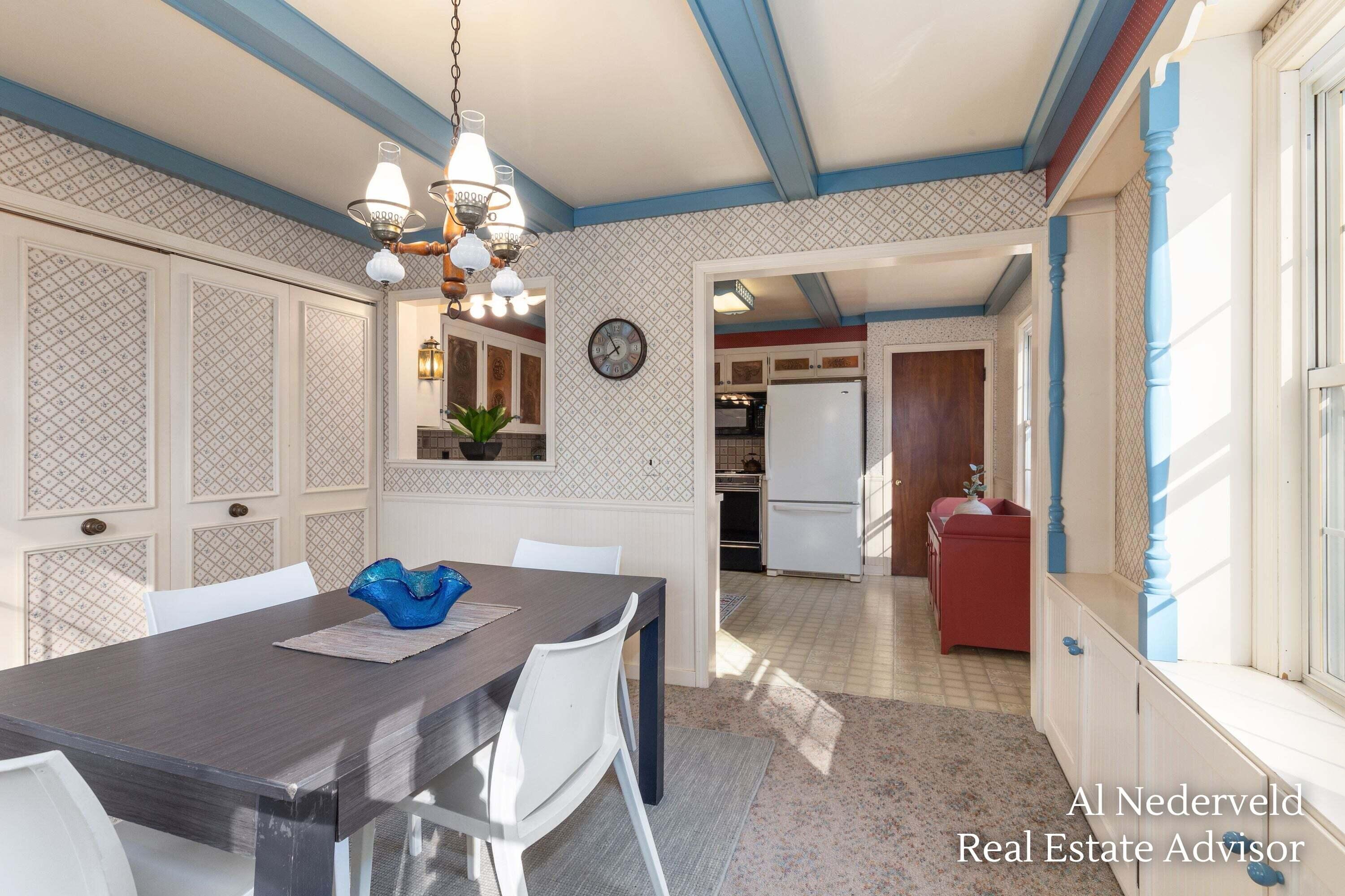 1018 Kentwood Drive NE Grand Rapids MI 49505