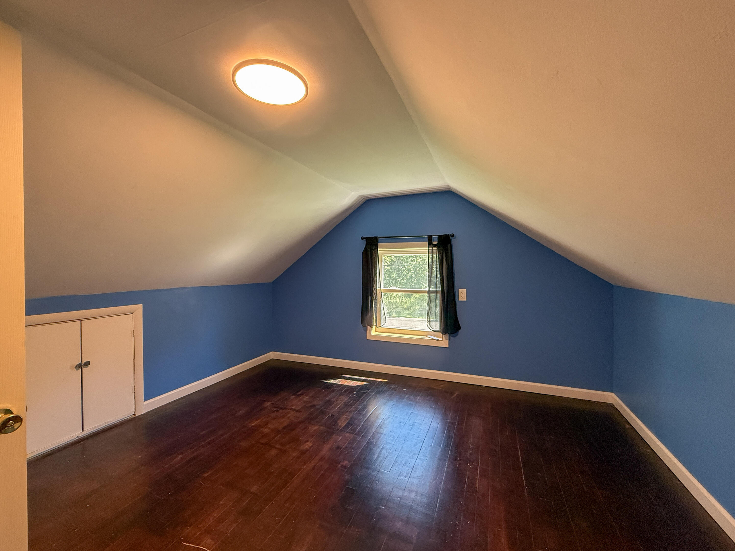 2661 E Empire Avenue Benton Harbor MI 49022