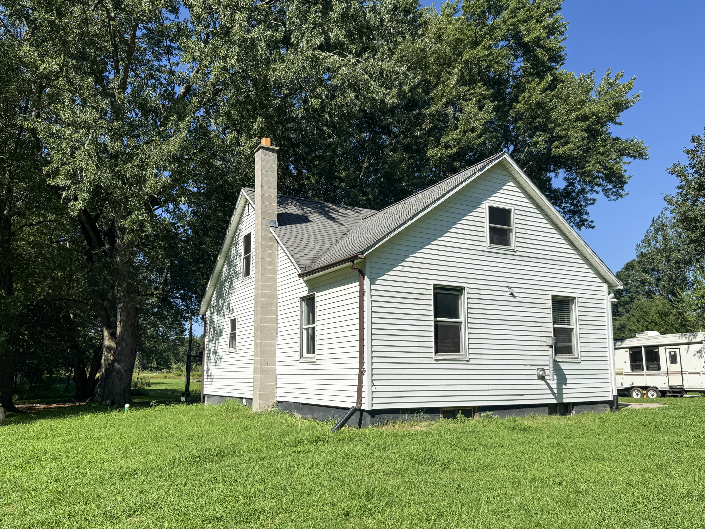 2661 E Empire Avenue Benton Harbor MI 49022