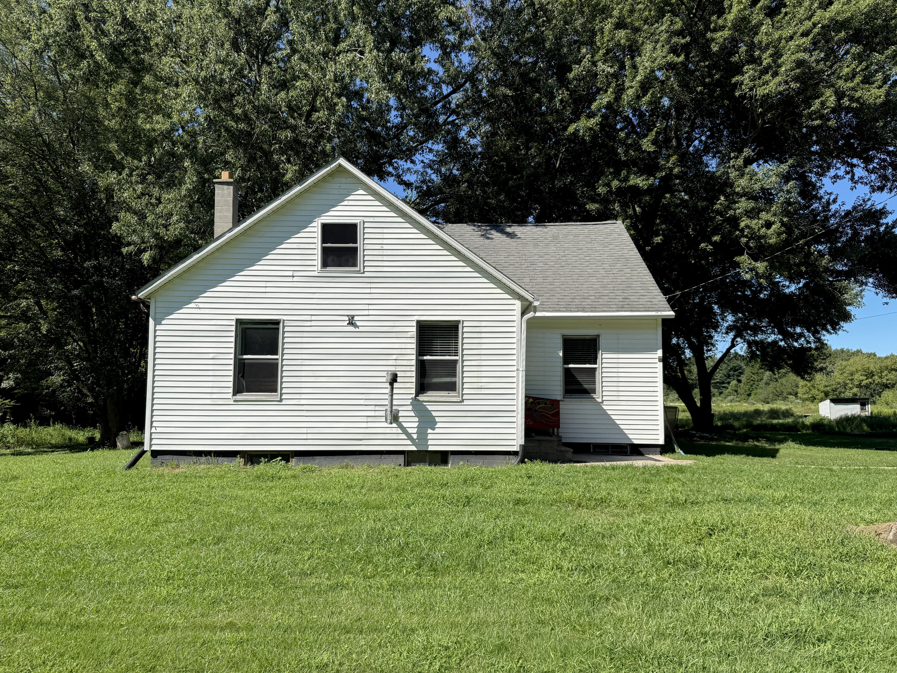 2661 E Empire Avenue Benton Harbor MI 49022