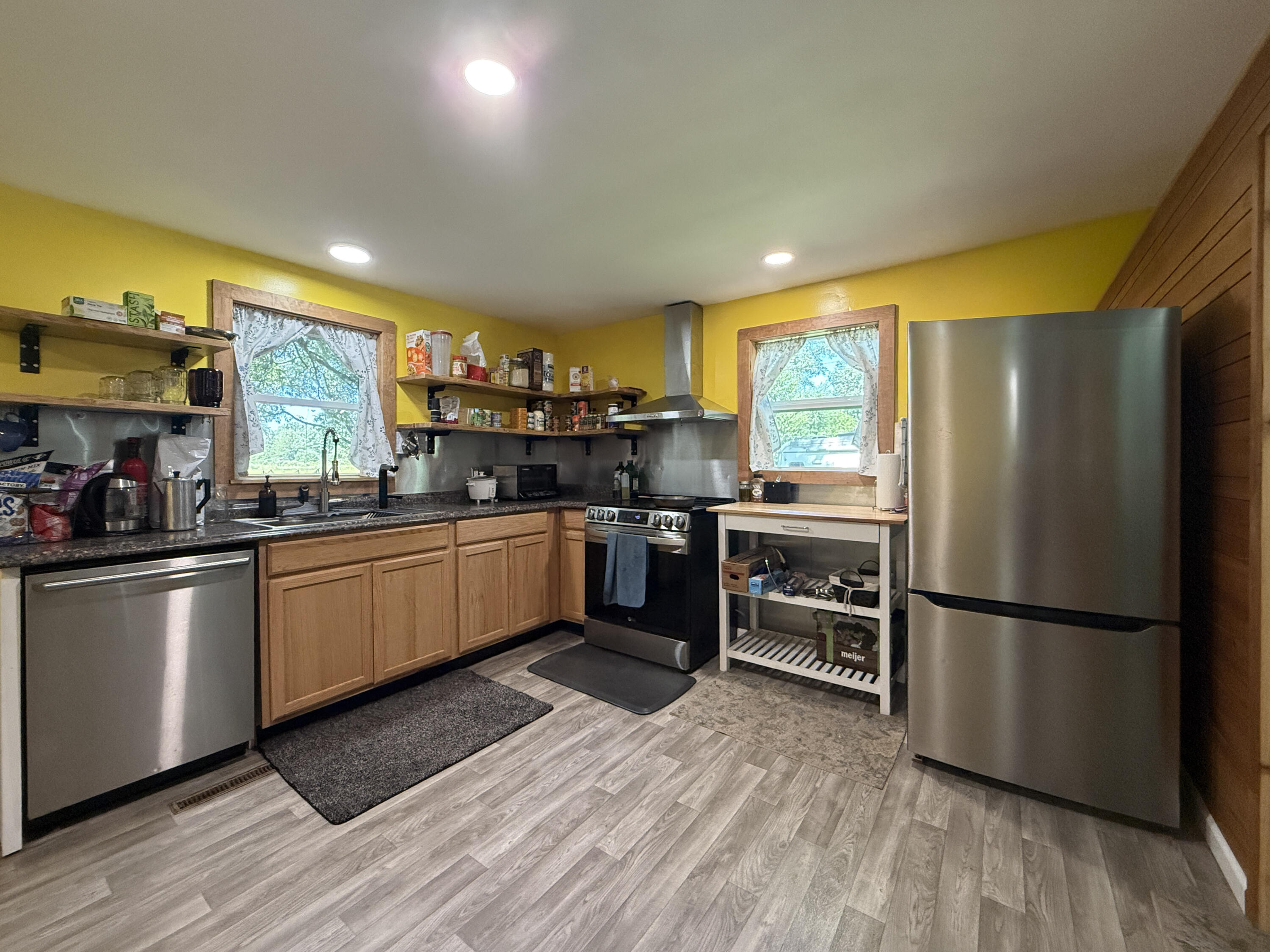 2661 E Empire Avenue Benton Harbor MI 49022