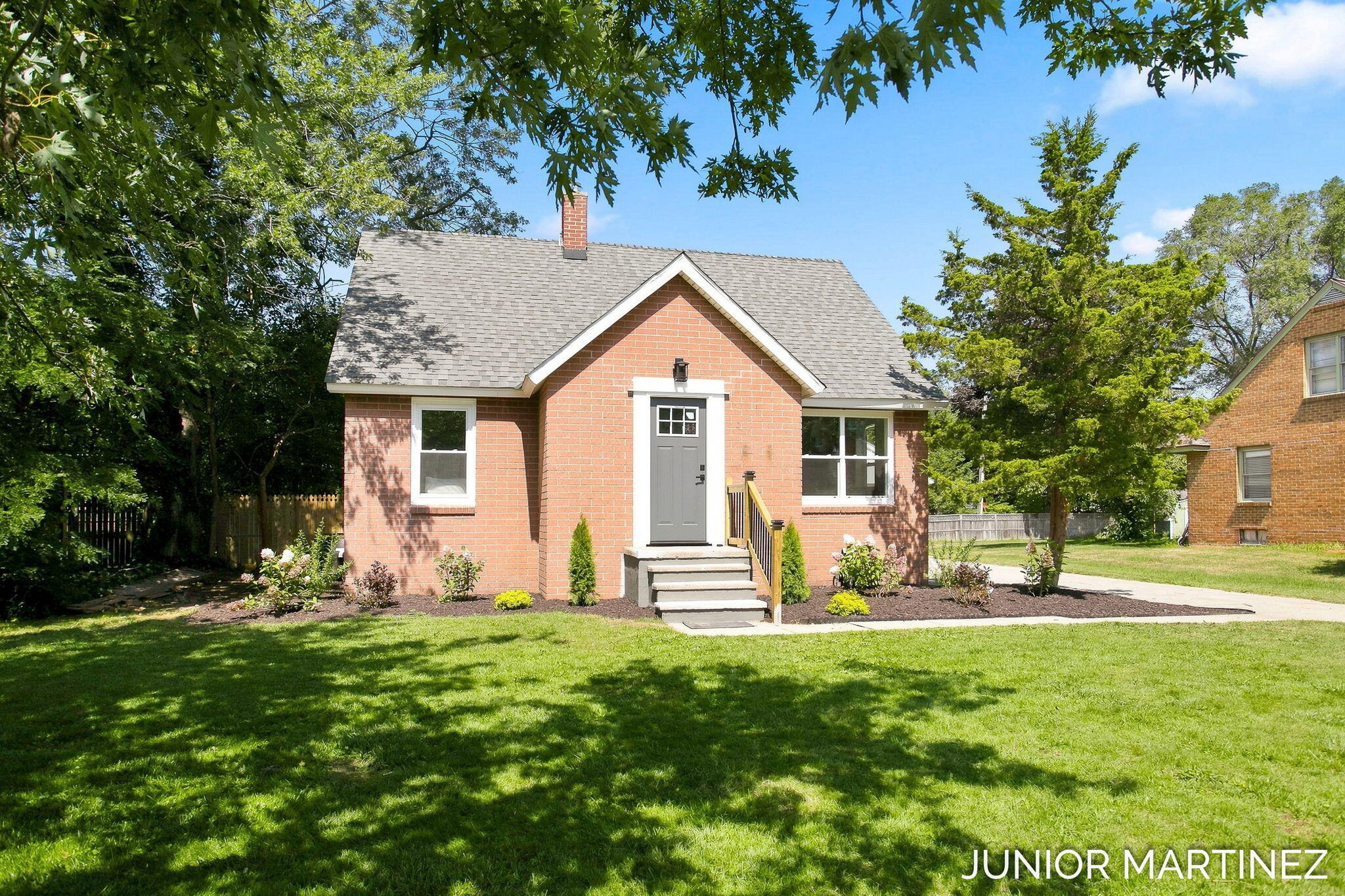 23 E 35th Street Holland MI 49423