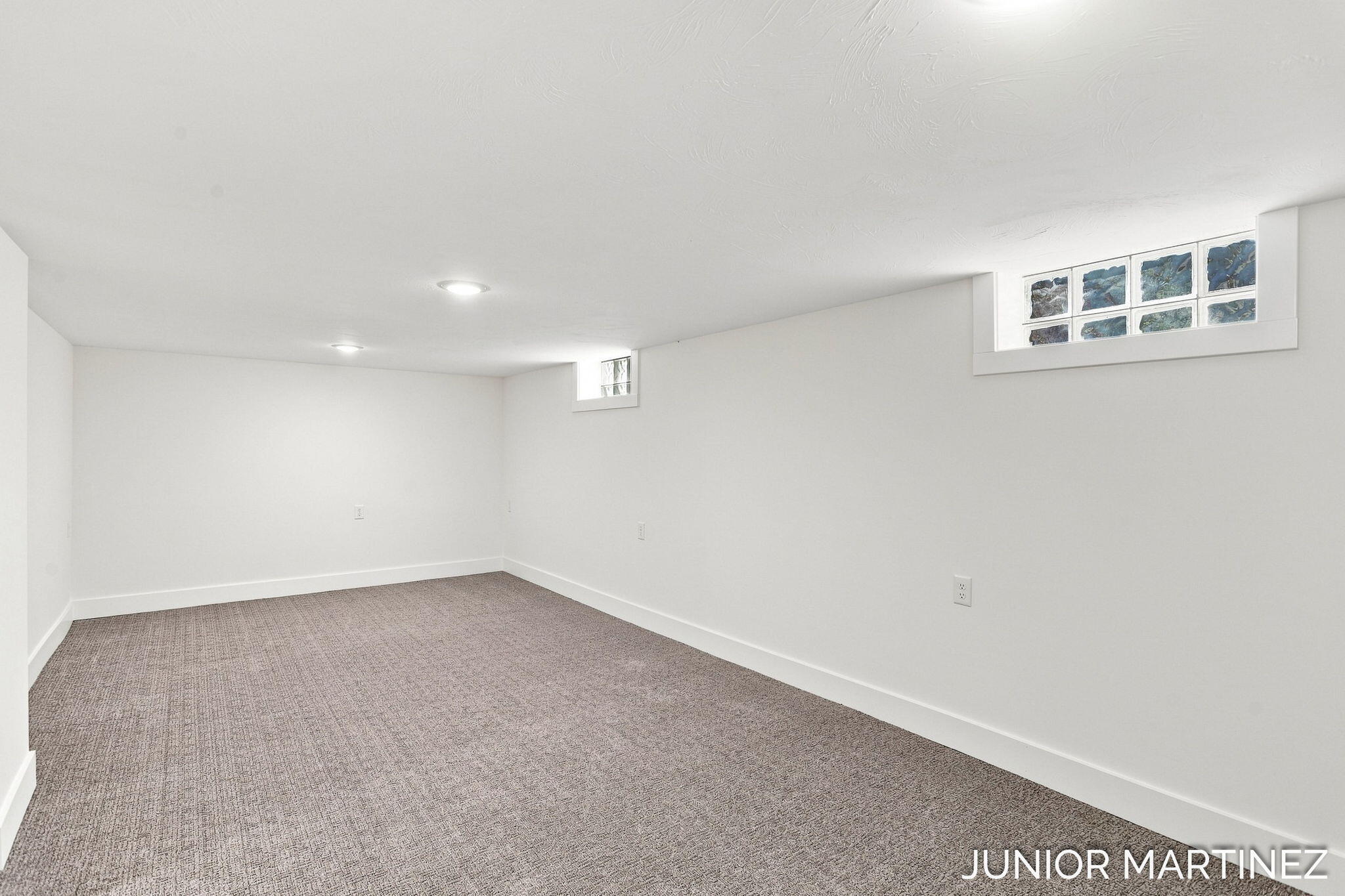 23 E 35th Street Holland MI 49423