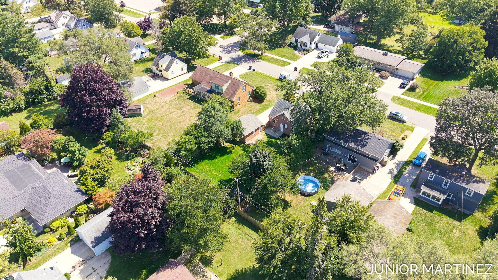 23 E 35th Street Holland MI 49423
