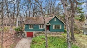 17 Angle Road LaPorte IN 46350