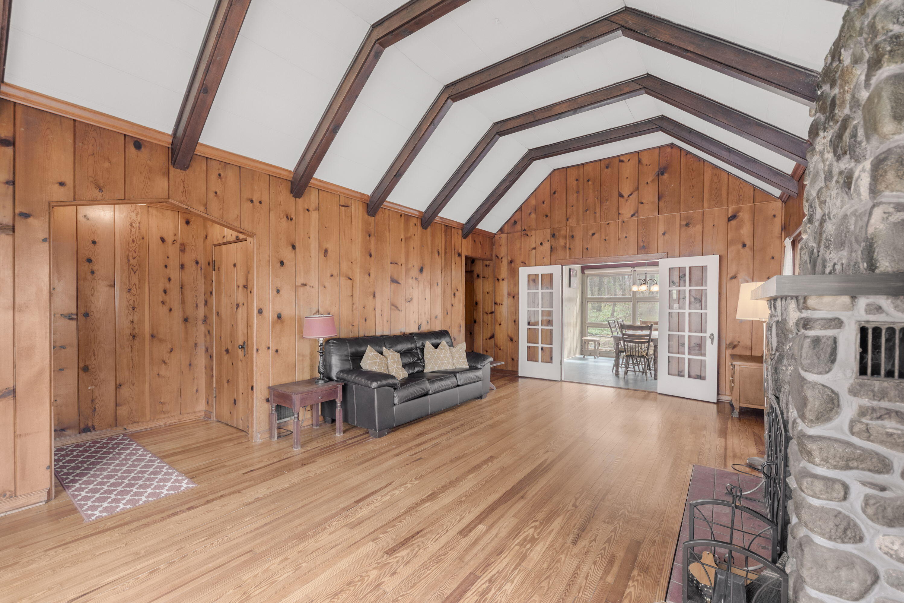 17 Angle Road Laporte IN 46350