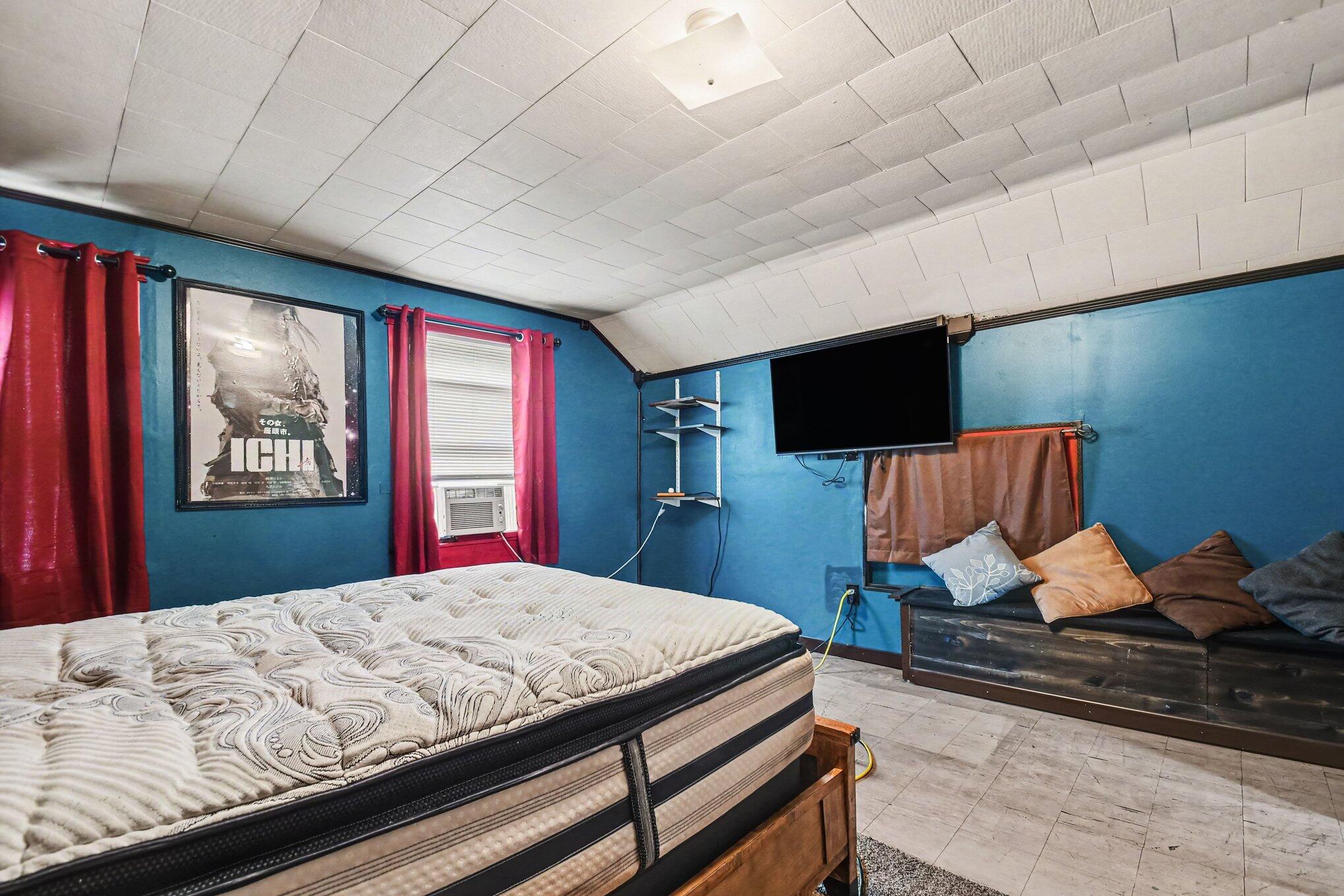 109 W Chicago Street Buchanan MI 49107