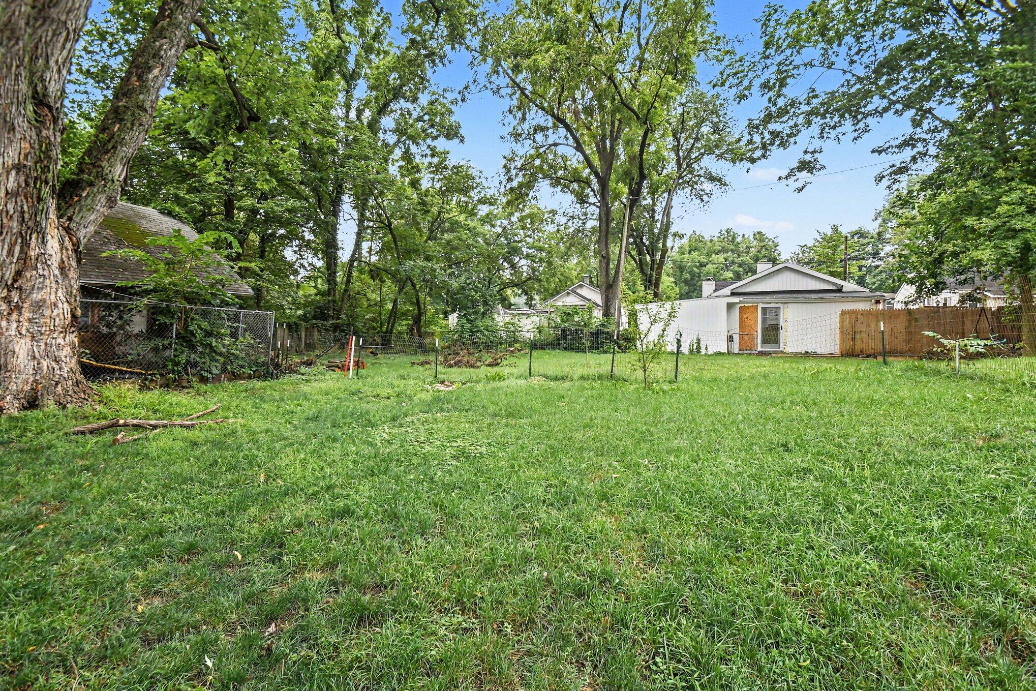 109 W Chicago Street Buchanan MI 49107