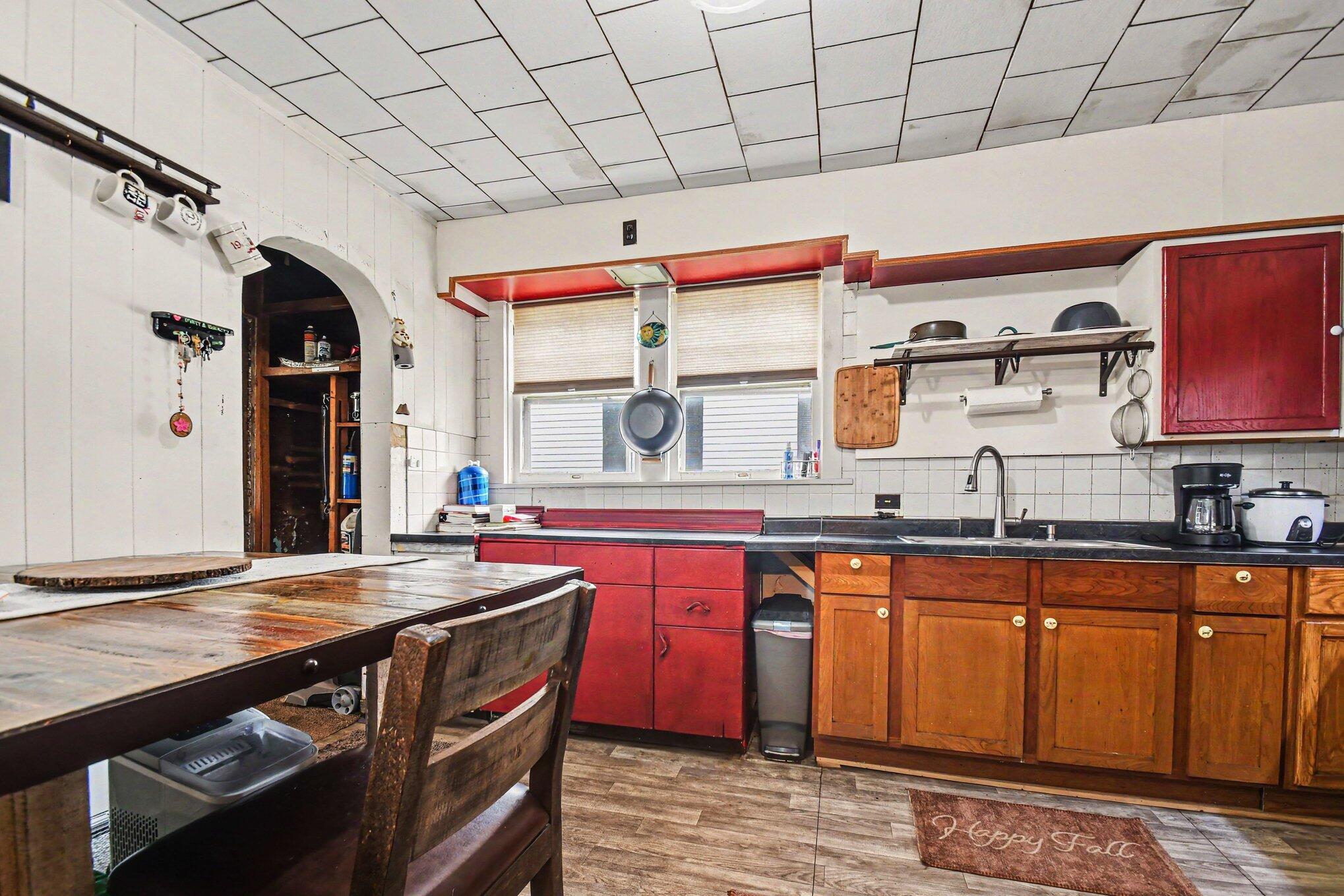 109 W Chicago Street Buchanan MI 49107