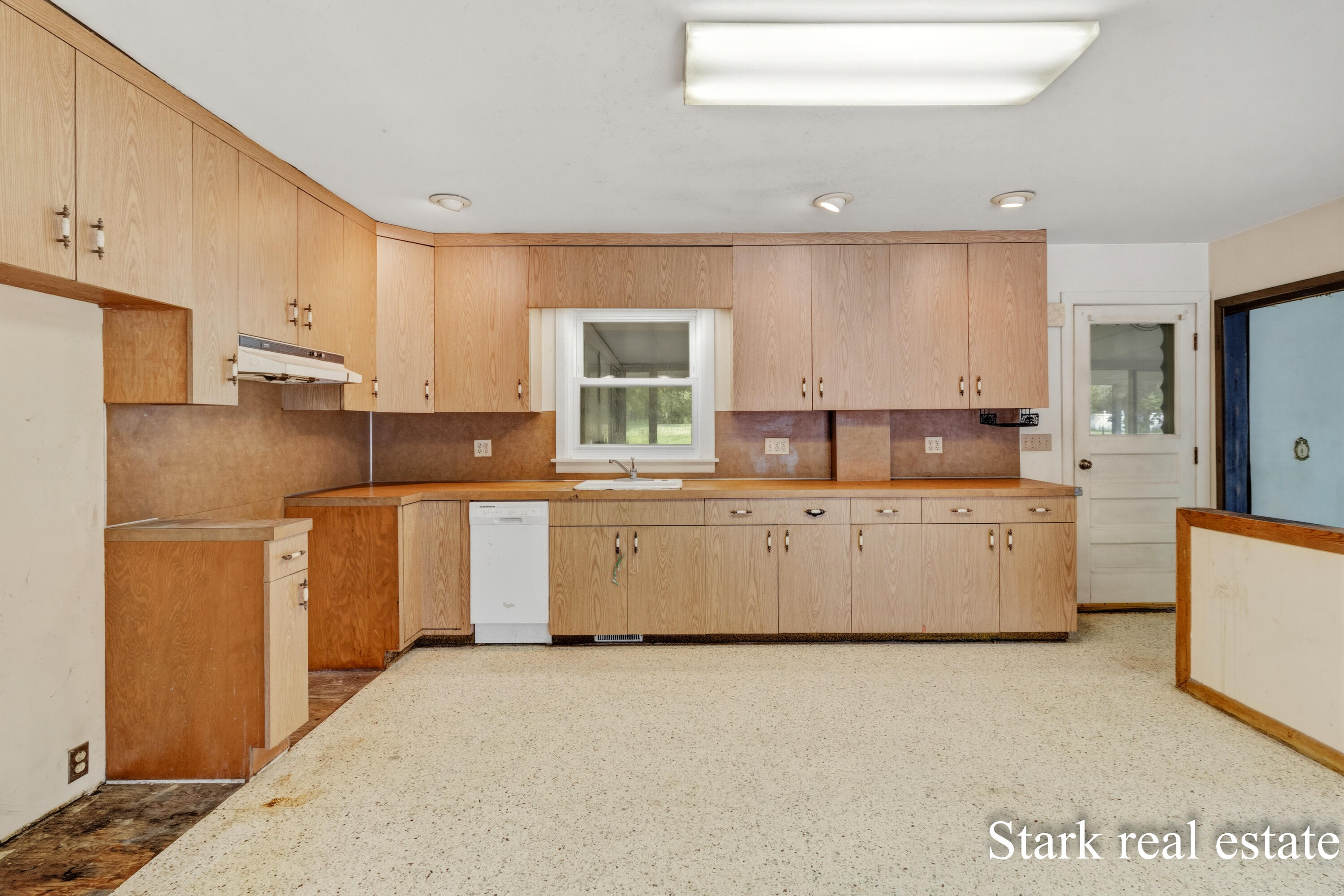 225 Sunset Hills Avenue NW Grand Rapids MI 49534