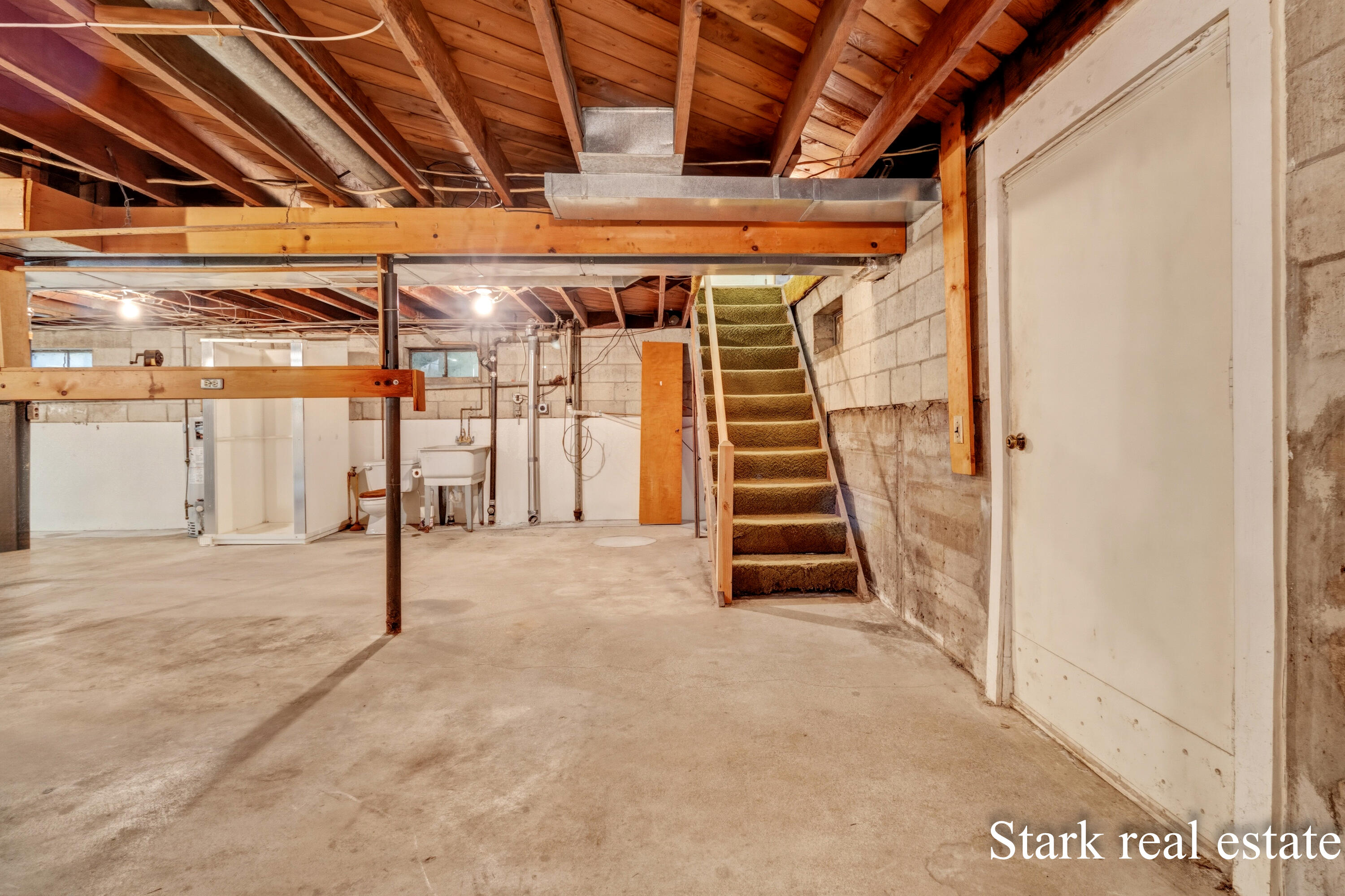 225 Sunset Hills Avenue NW Grand Rapids MI 49534