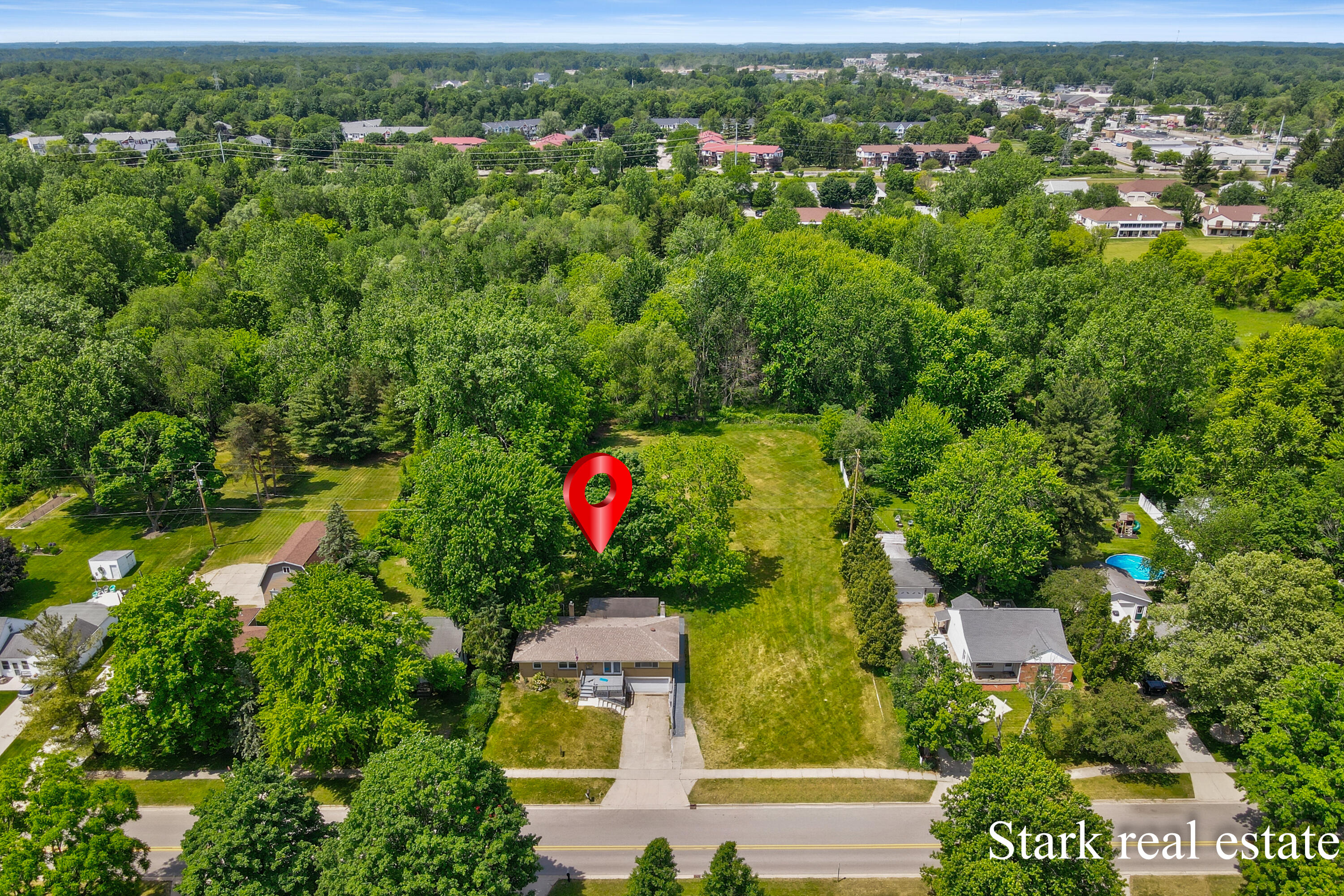 225 Sunset Hills Avenue NW Grand Rapids MI 49534