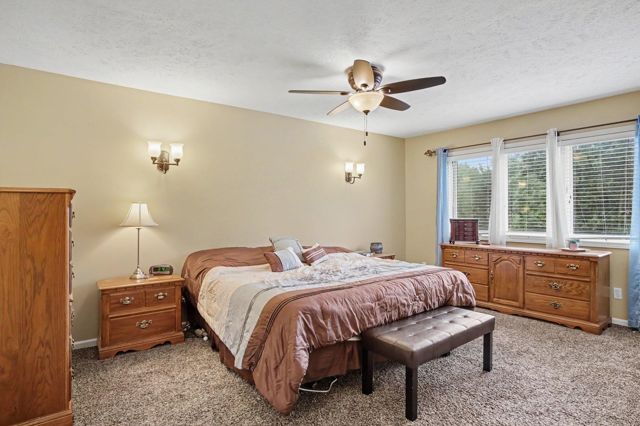 3916 Kentridge Drive SE Grand Rapids MI 49508