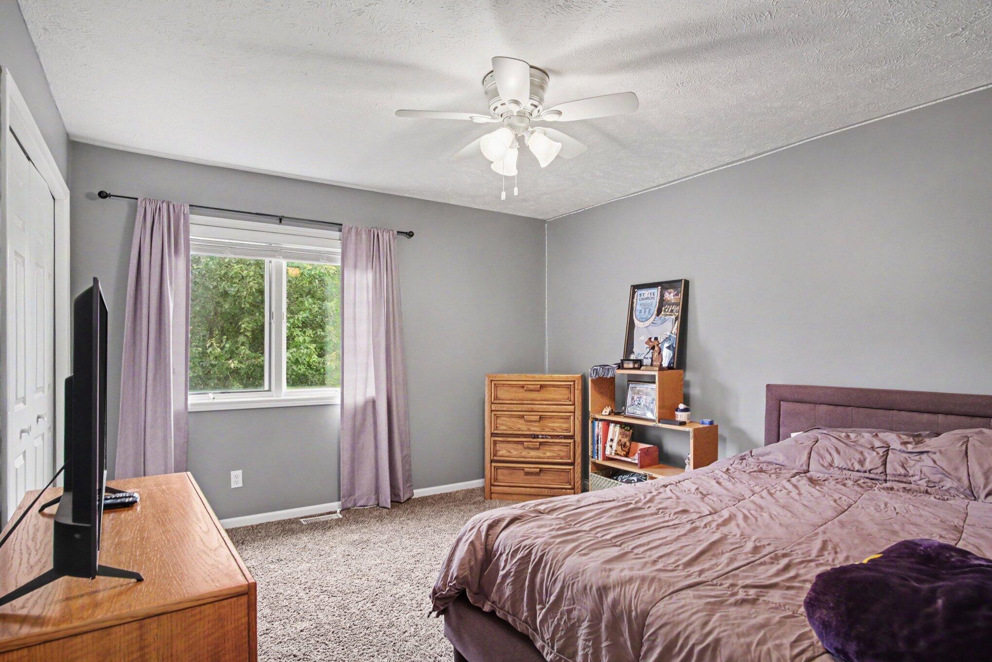 3916 Kentridge Drive SE Grand Rapids MI 49508