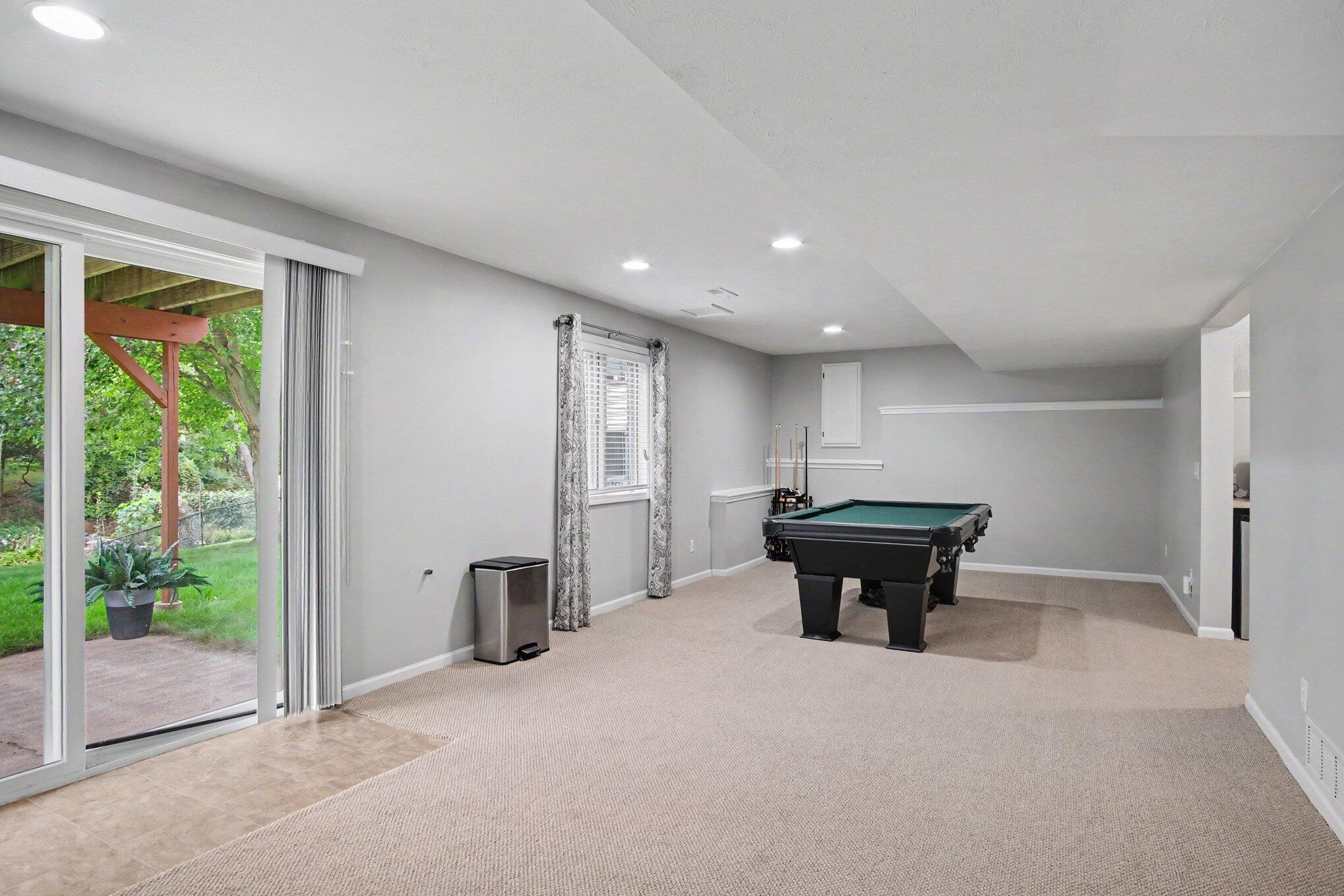 3916 Kentridge Drive SE Grand Rapids MI 49508