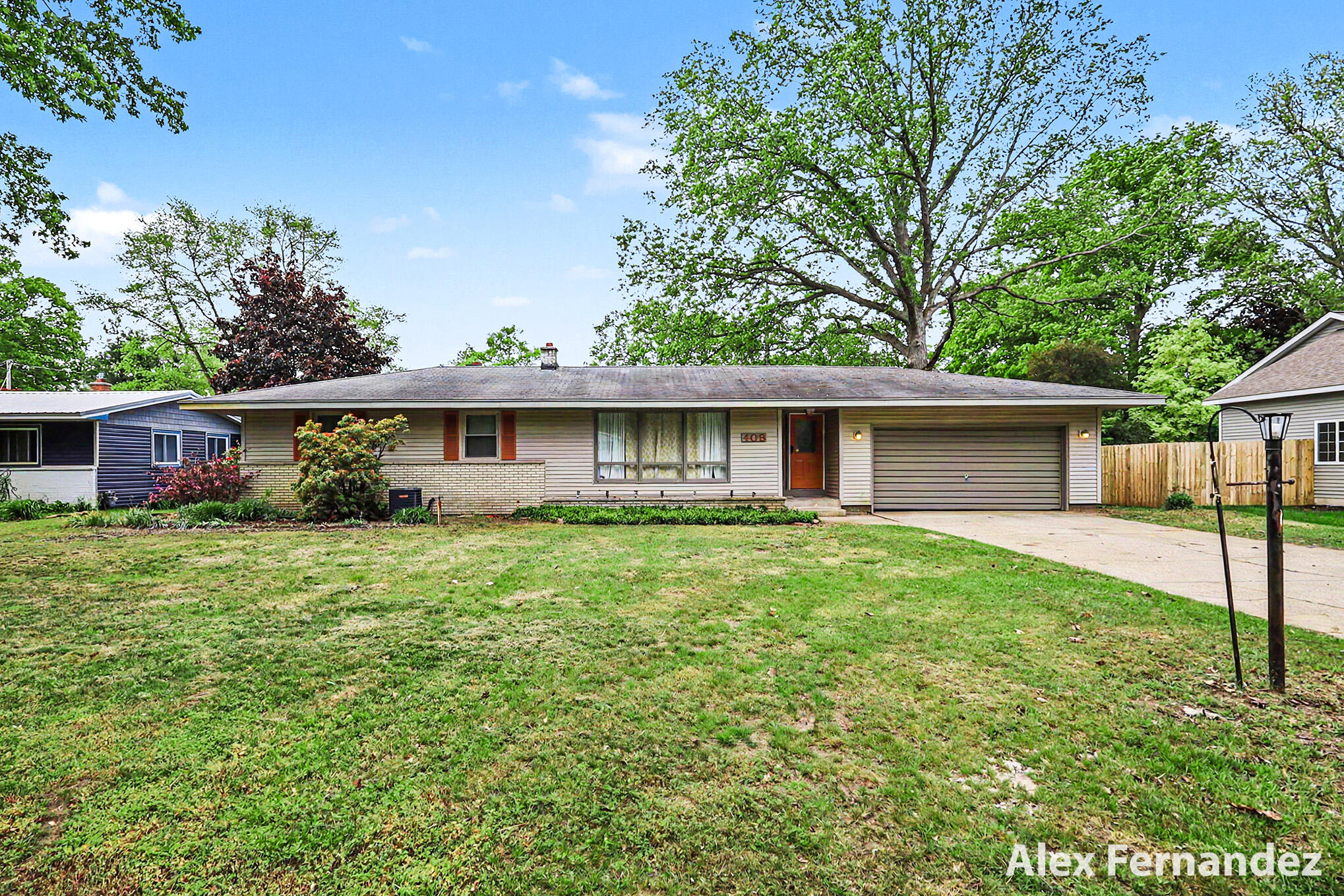 408 Arthur Avenue Holland MI 49424