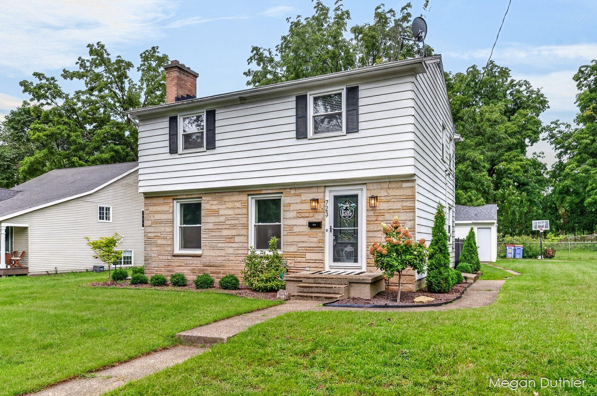 723 Maridell Avenue NW Grand Rapids MI 49504