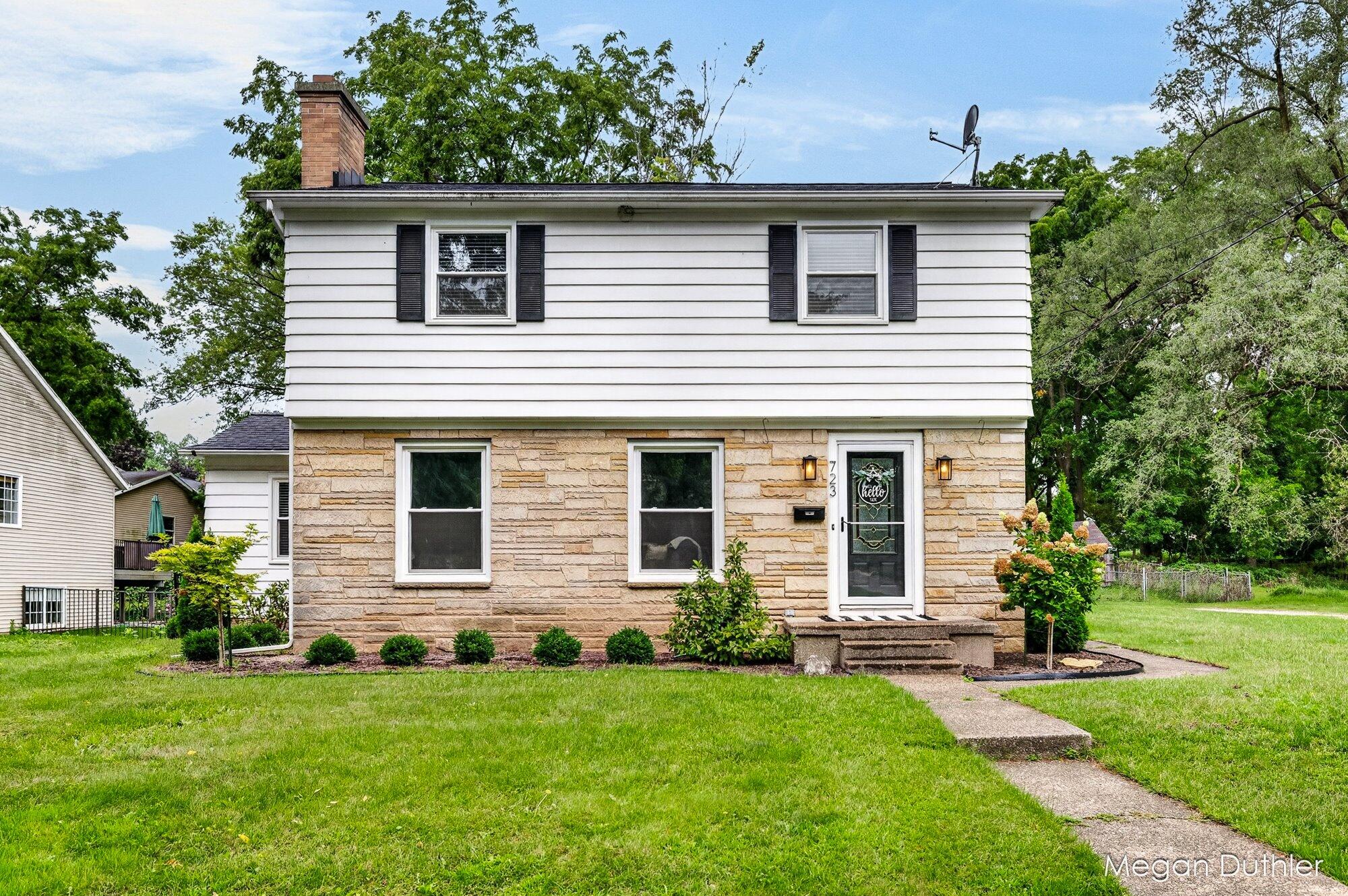 723 Maridell Avenue NW Grand Rapids MI 49504