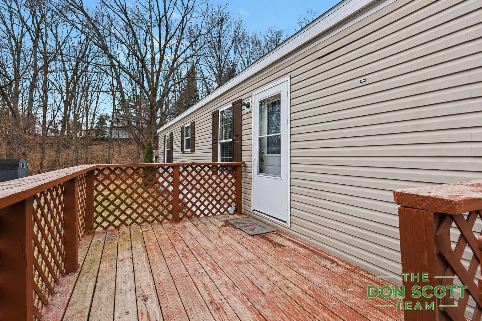 6913 Sandwood Street NE Rockford MI 49341