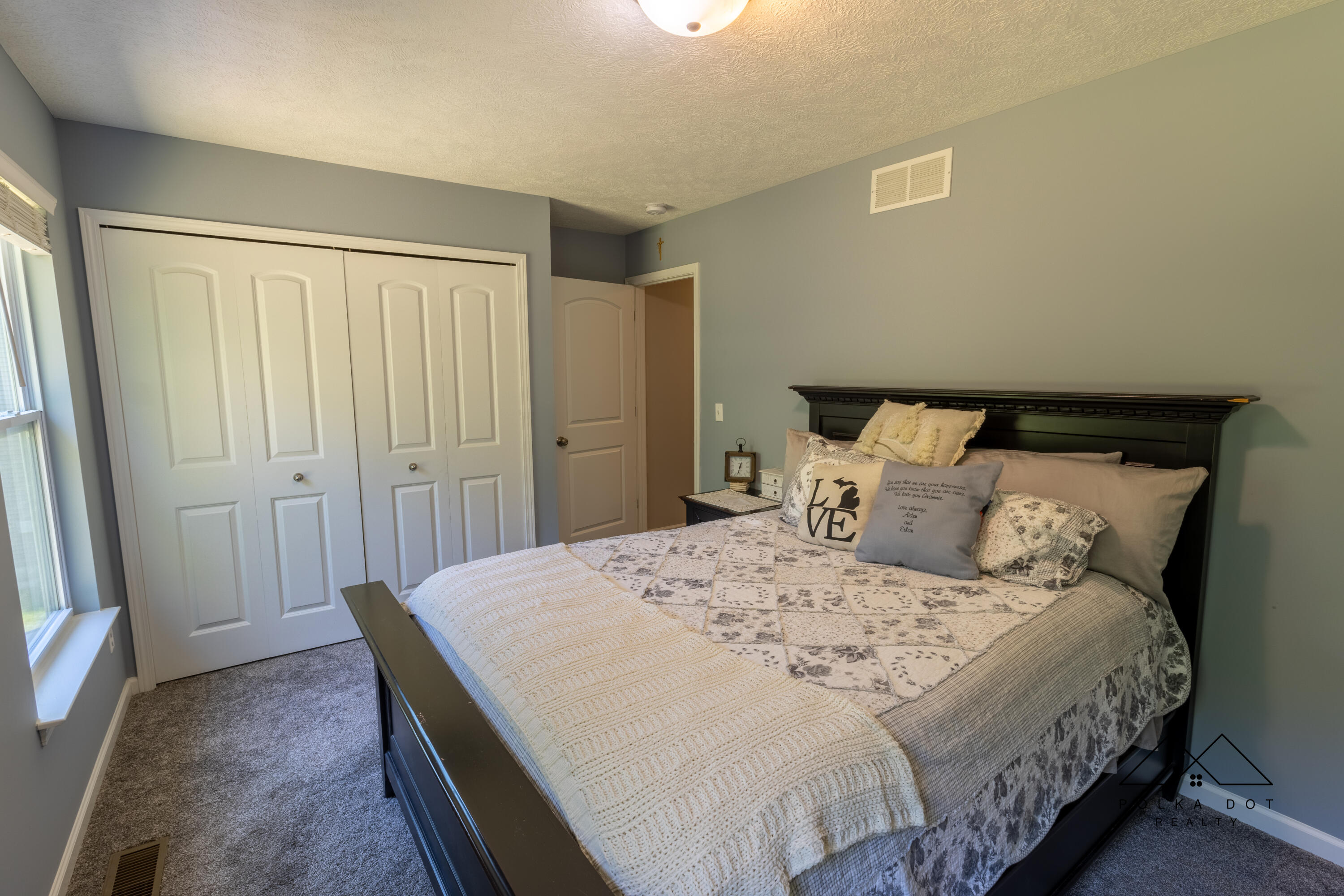 415 Edgewood Pass Fenton MI 48430