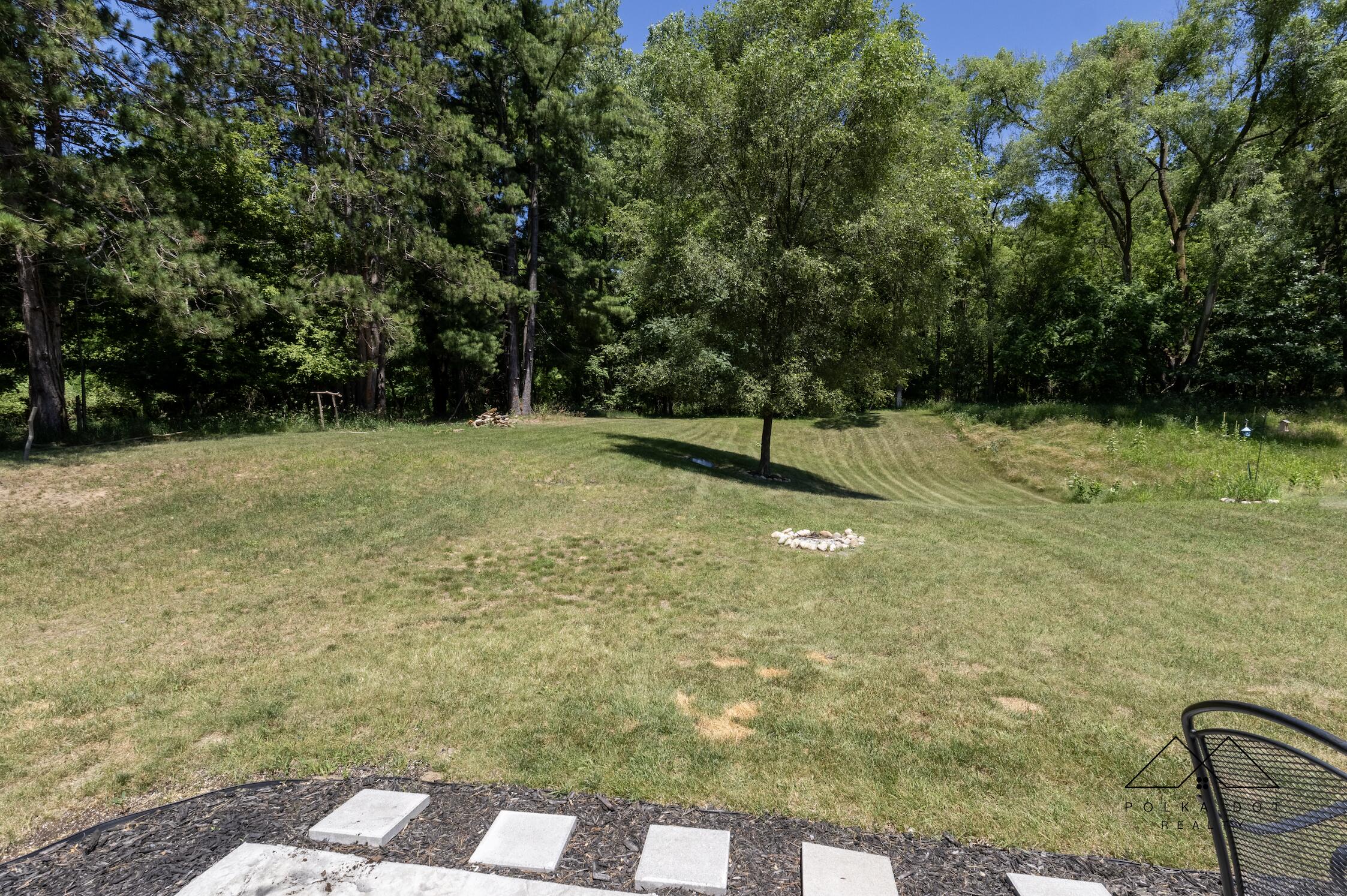 415 Edgewood Pass Fenton MI 48430