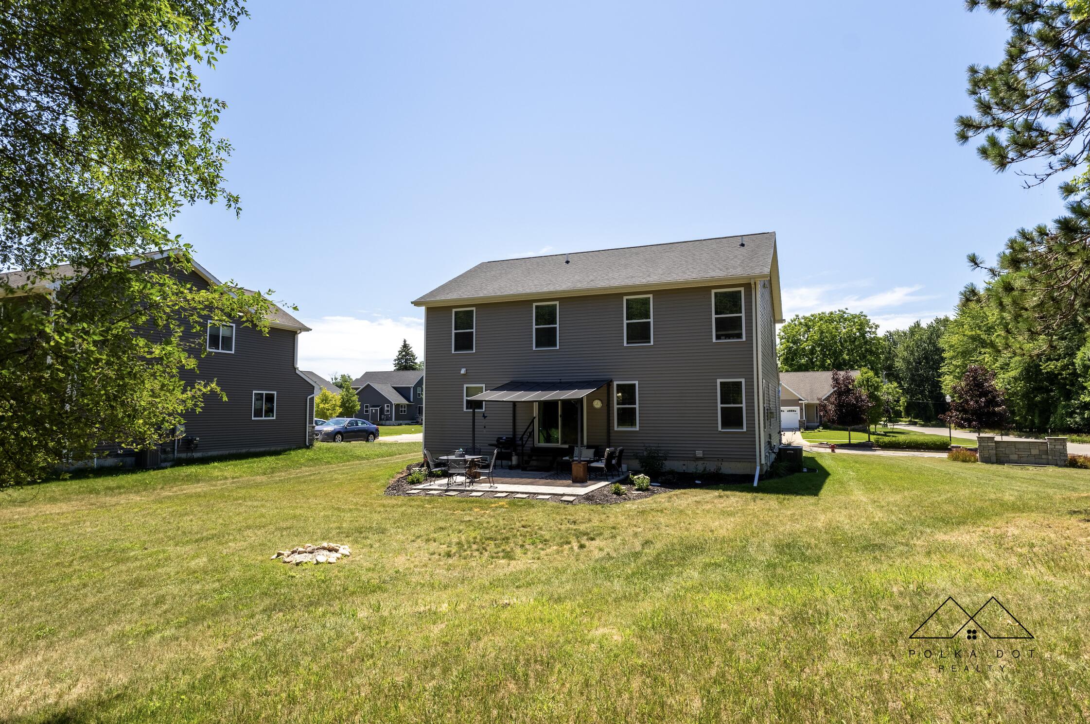 415 Edgewood Pass Fenton MI 48430