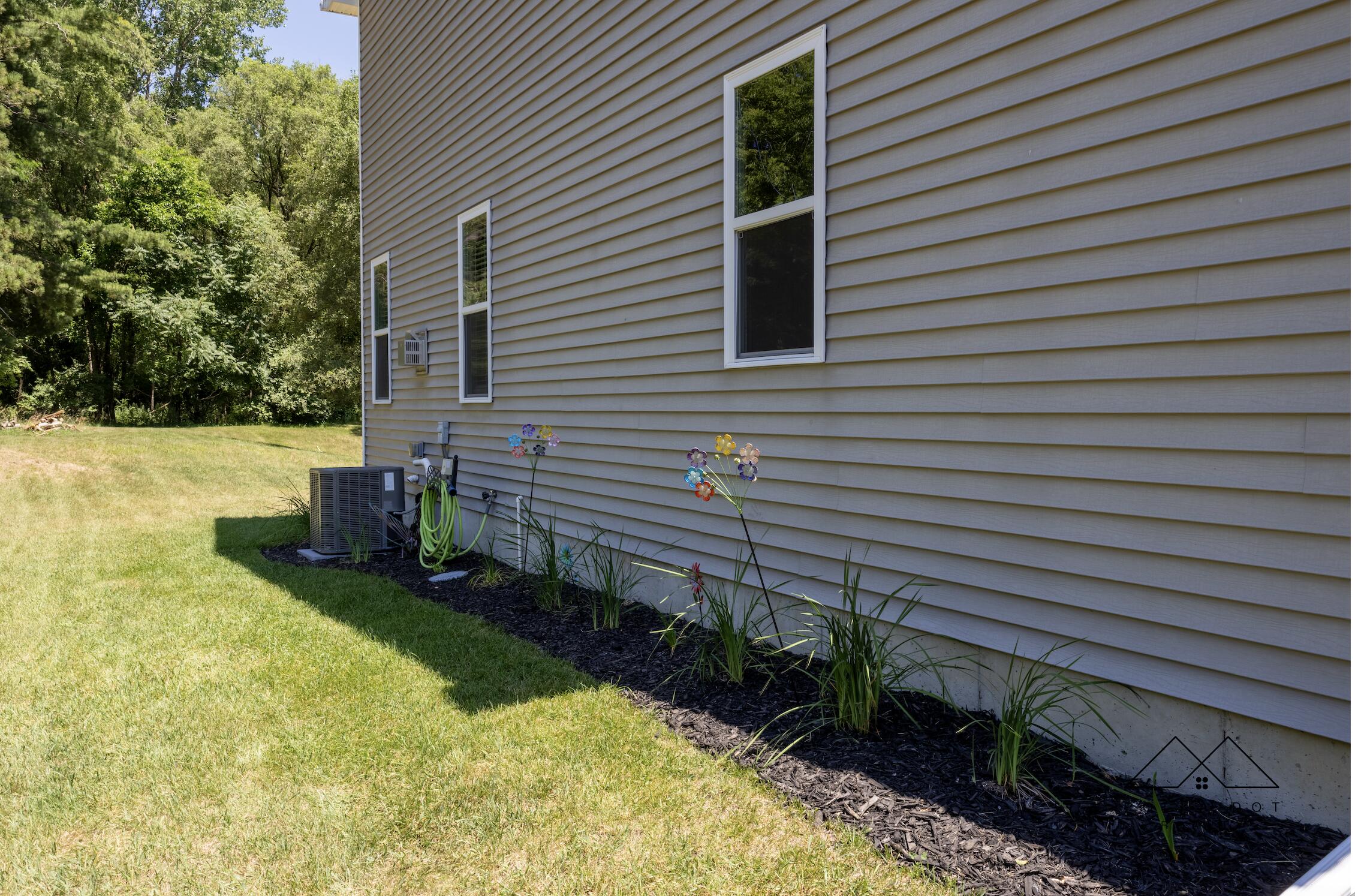 415 Edgewood Pass Fenton MI 48430