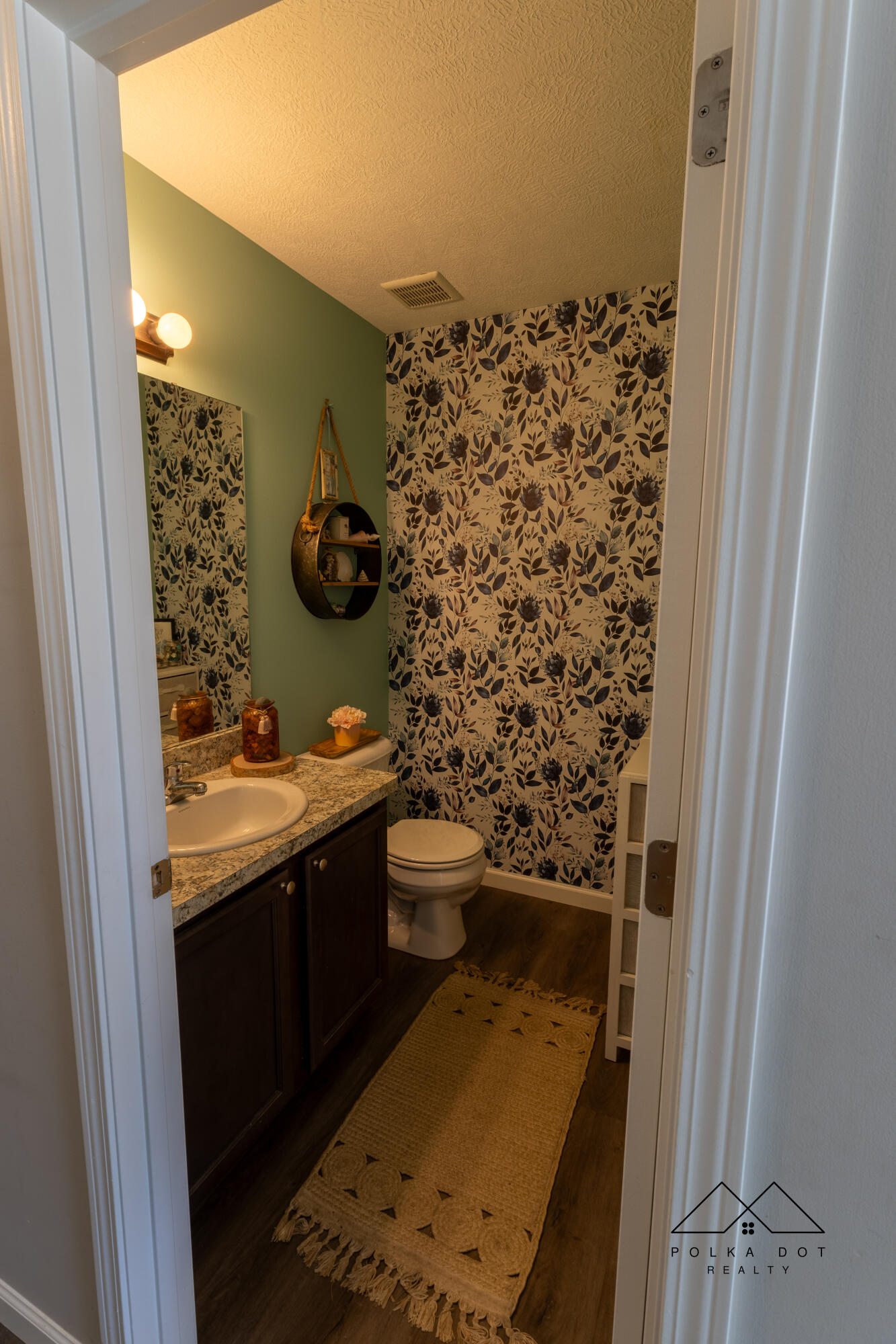 415 Edgewood Pass Fenton MI 48430